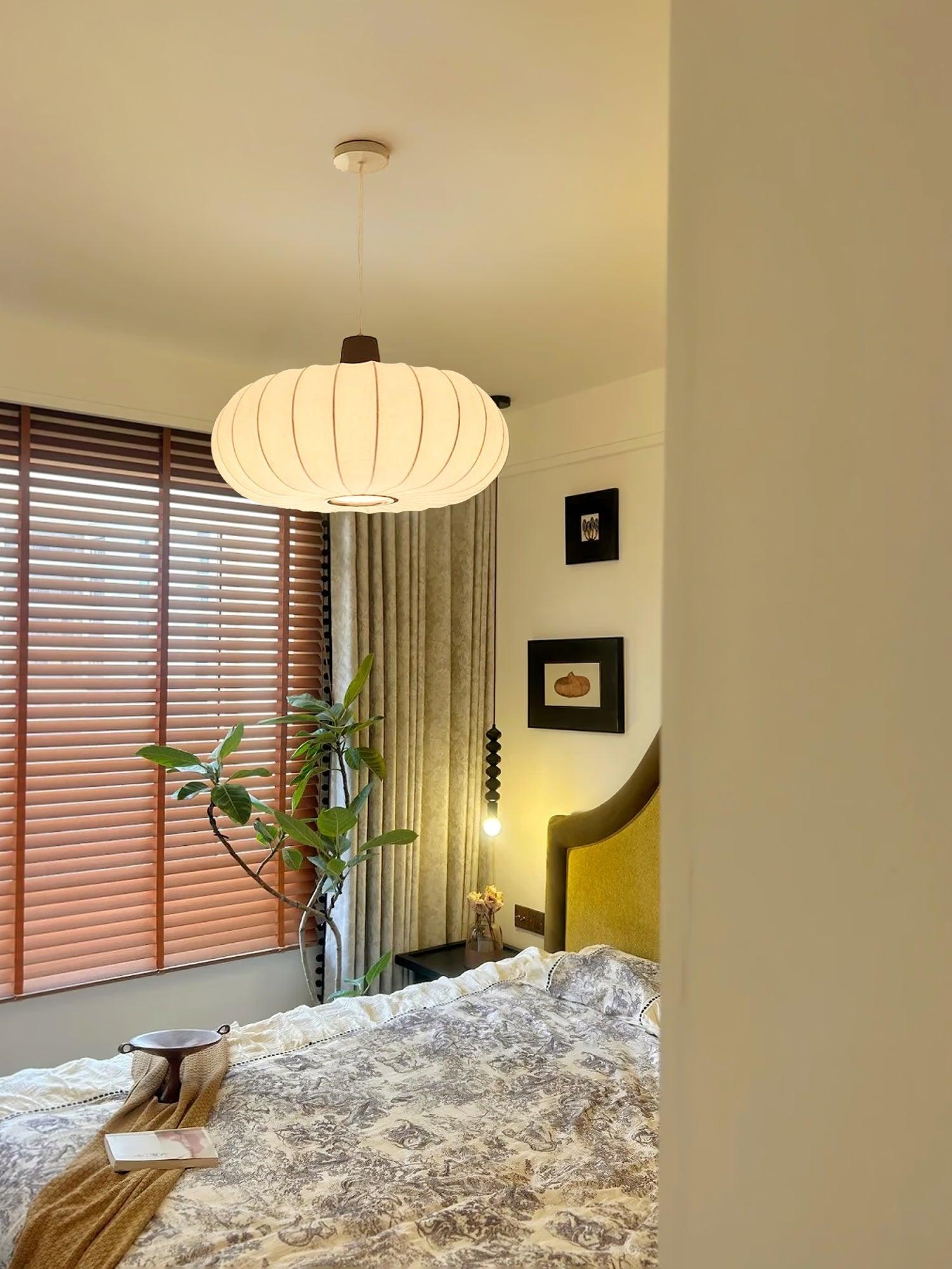 Silk_Lantern_Pendant_Light_15