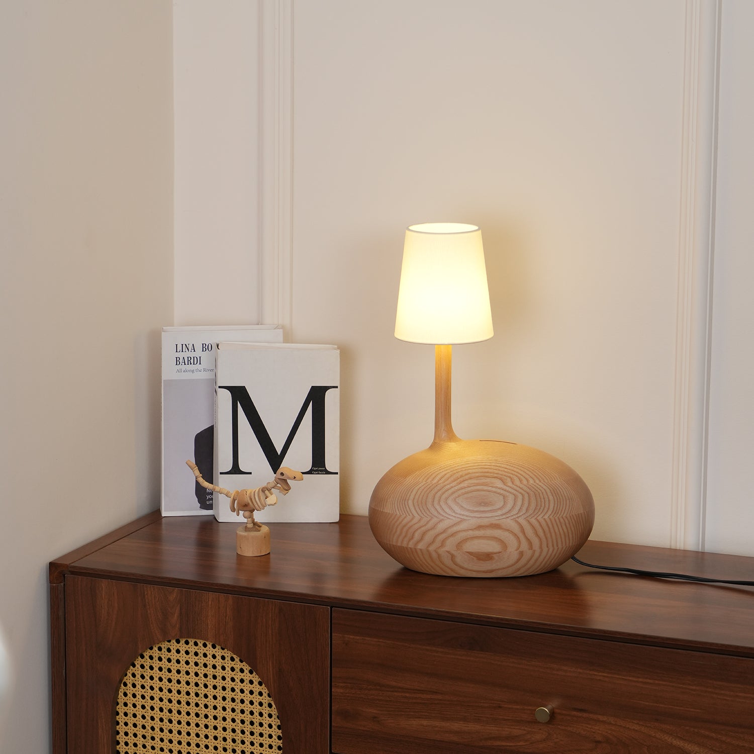 Snail_Table_Lamp._2