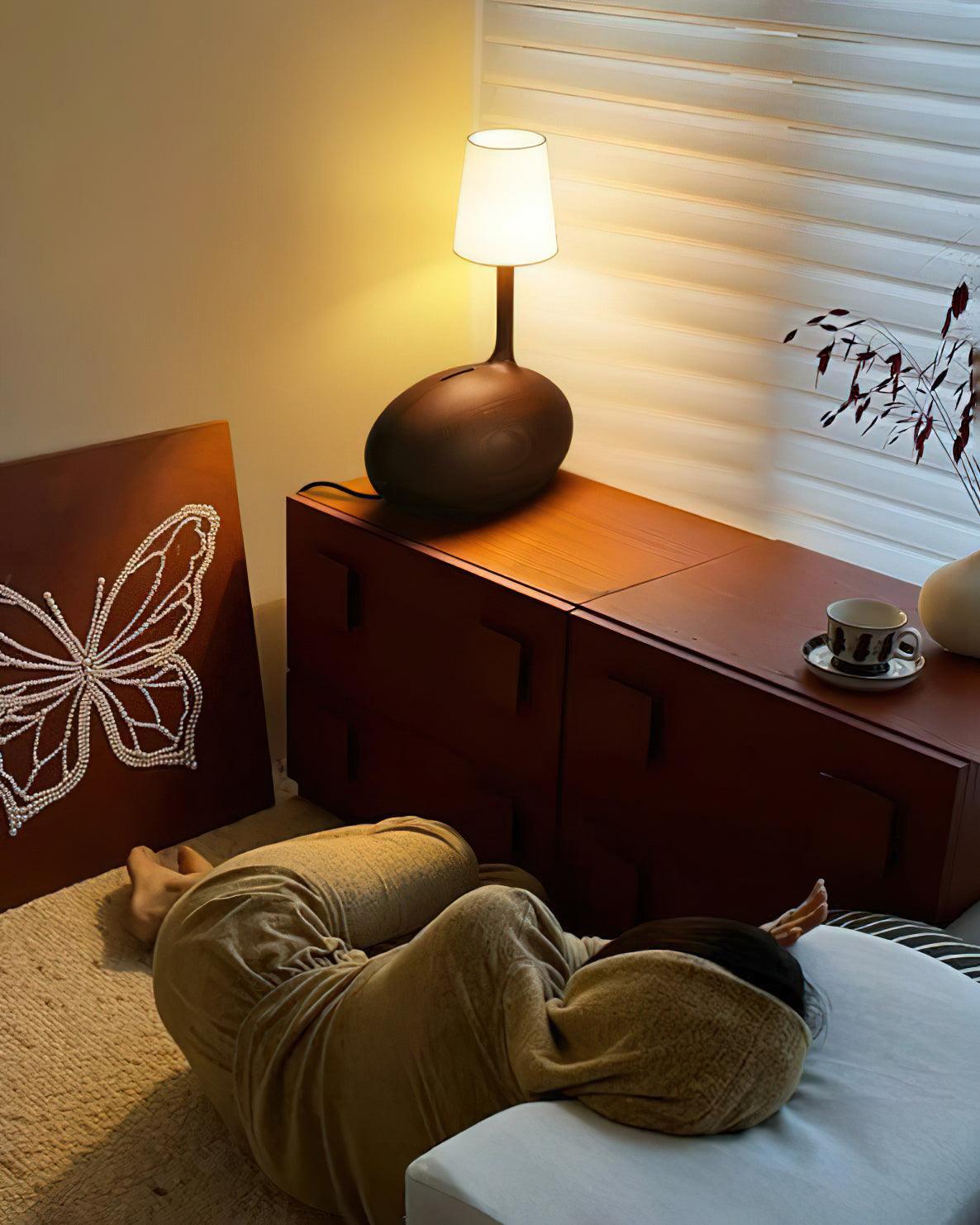 Snail_Table_Lamp_2