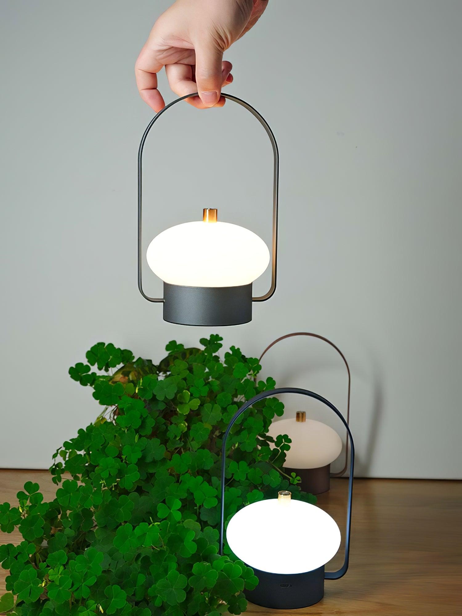 Soft_Spot_Table_Lamp_16