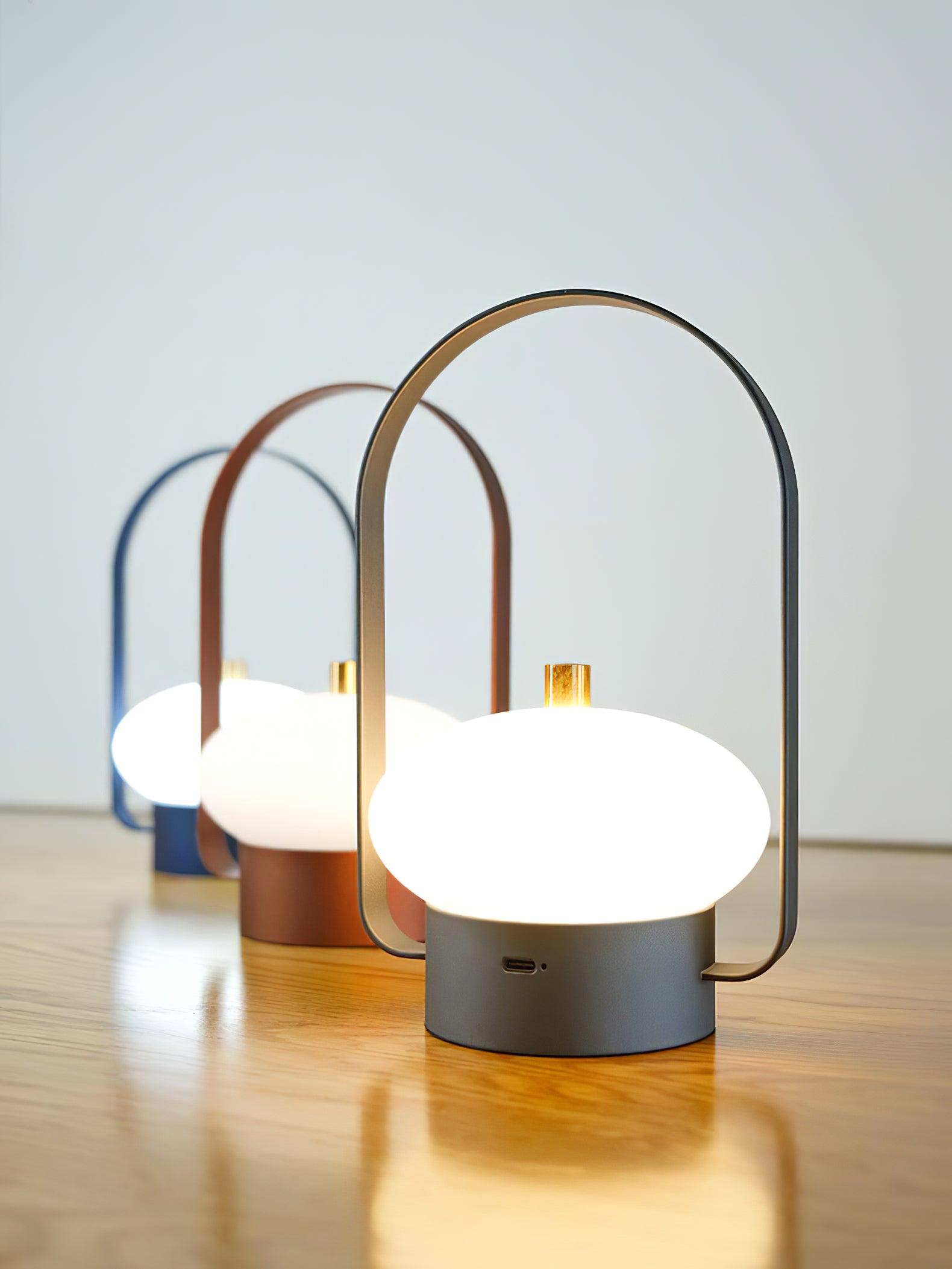 Soft_Spot_Table_Lamp_17