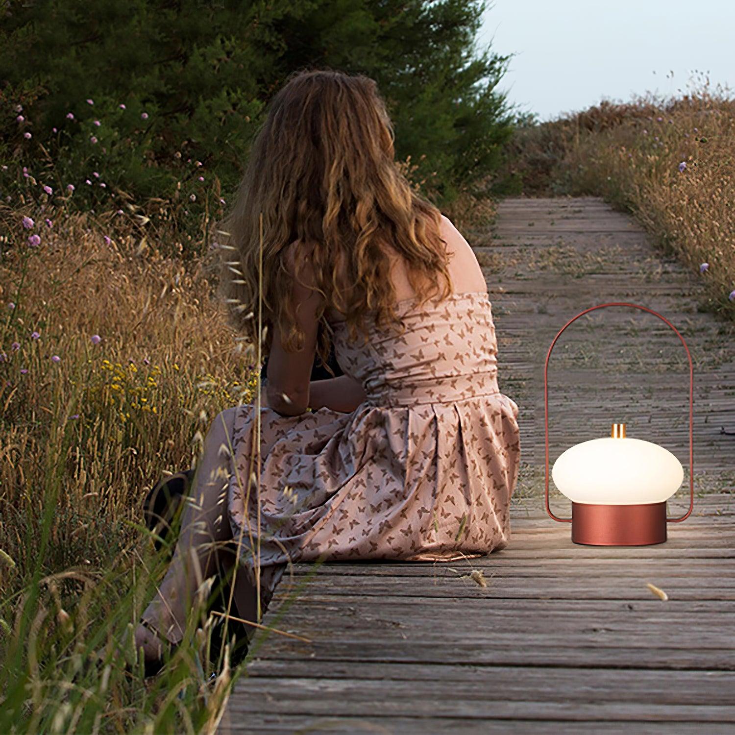 Soft_Spot_Table_Lamp_2