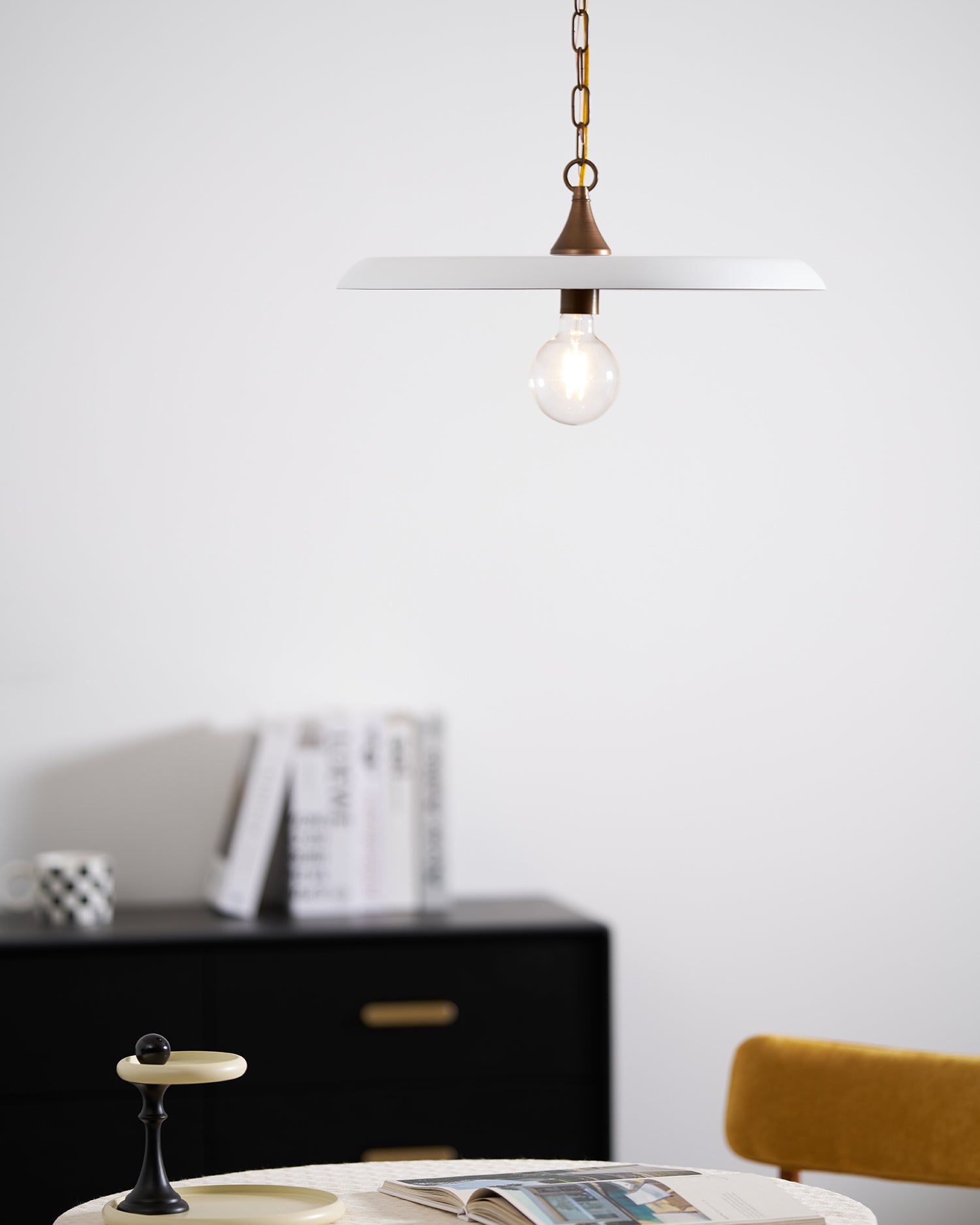Solara_Disc_Pendant_Lamp_11_23b93215-da1a-4345-9788-fdea12232e24
