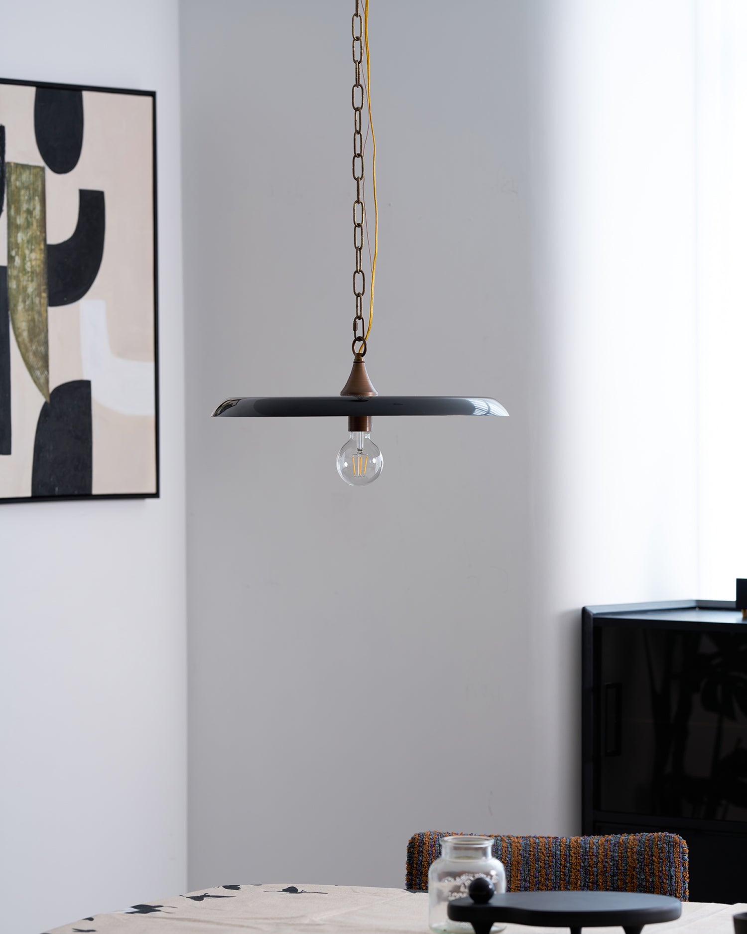 Solara_Disc_Pendant_Lamp_11_efd28147-30ee-48c8-bc90-b939db1ba7d1
