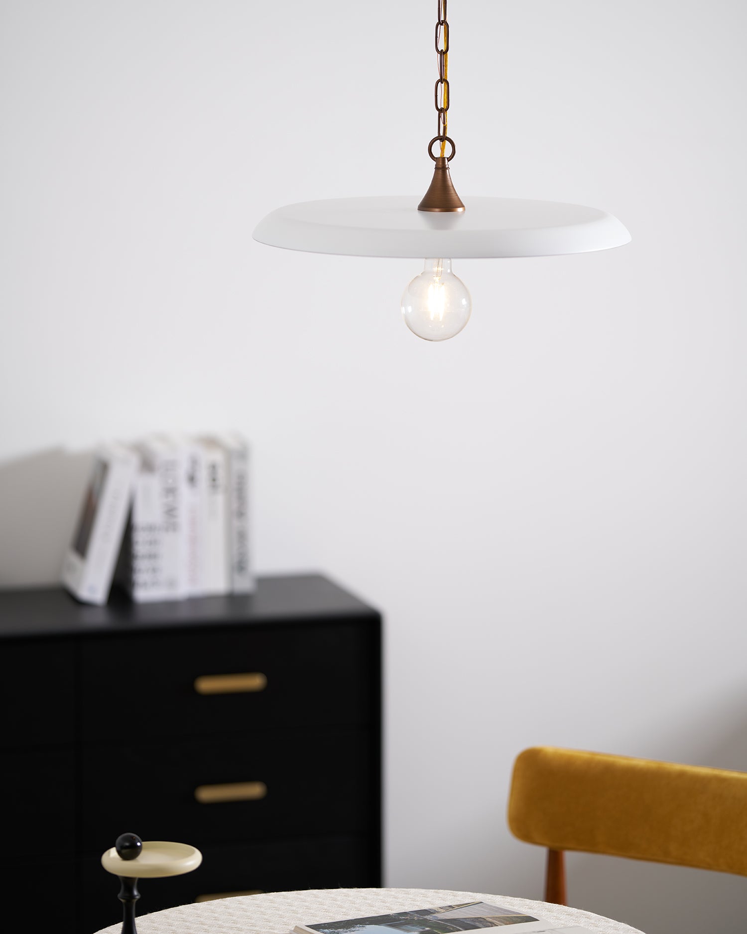 Solara_Disc_Pendant_Lamp_13_57398934-49ad-4da7-a780-3e95c2368f4e
