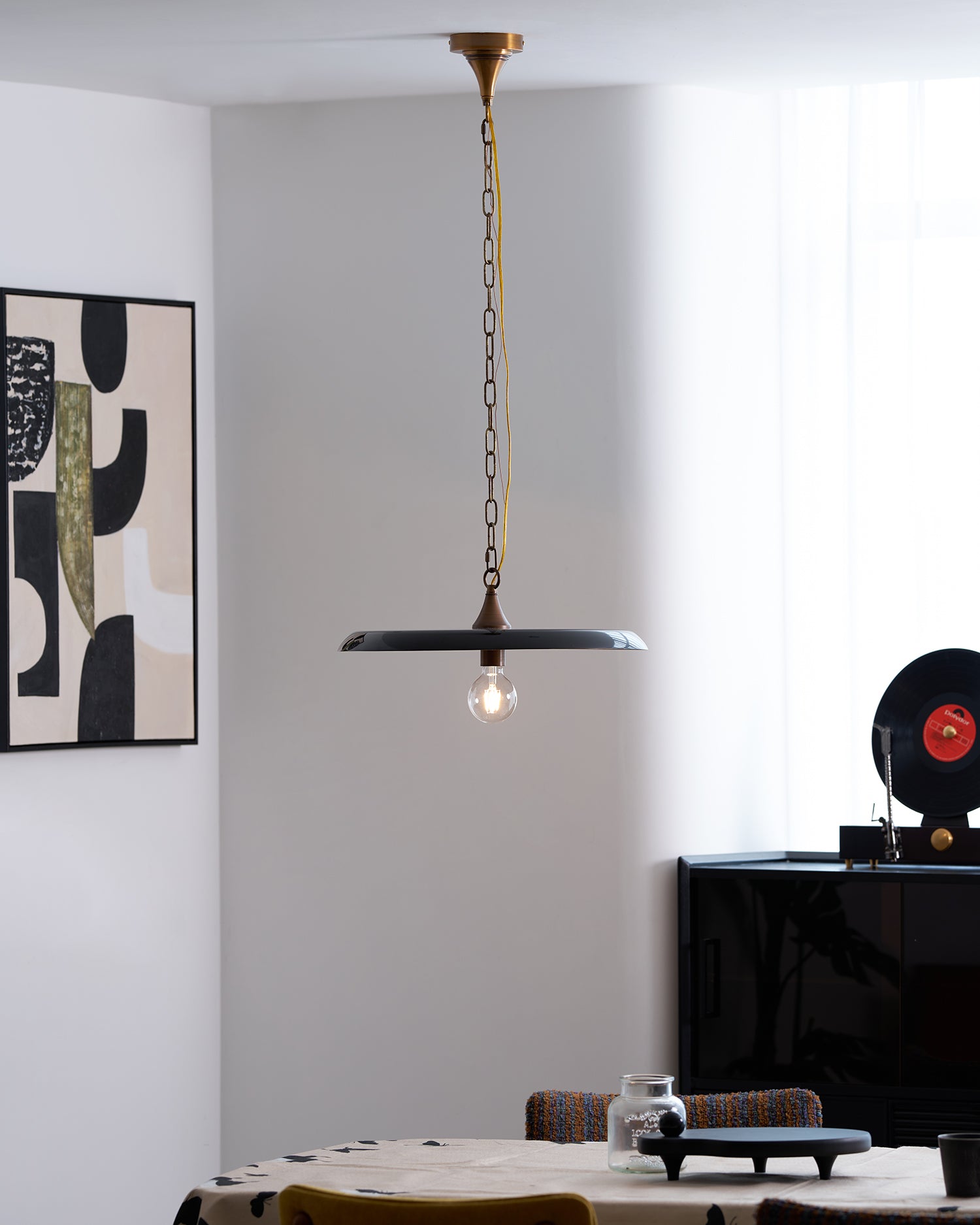 Solara_Disc_Pendant_Lamp_13_b278d774-f496-42ba-ad54-a759a12e6dc4