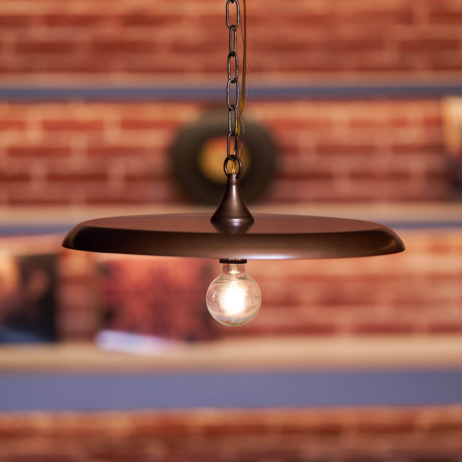 Solara_Disc_Pendant_Lamp_14_e11d6d42-5b26-4265-b28d-fd4b1ad6178a