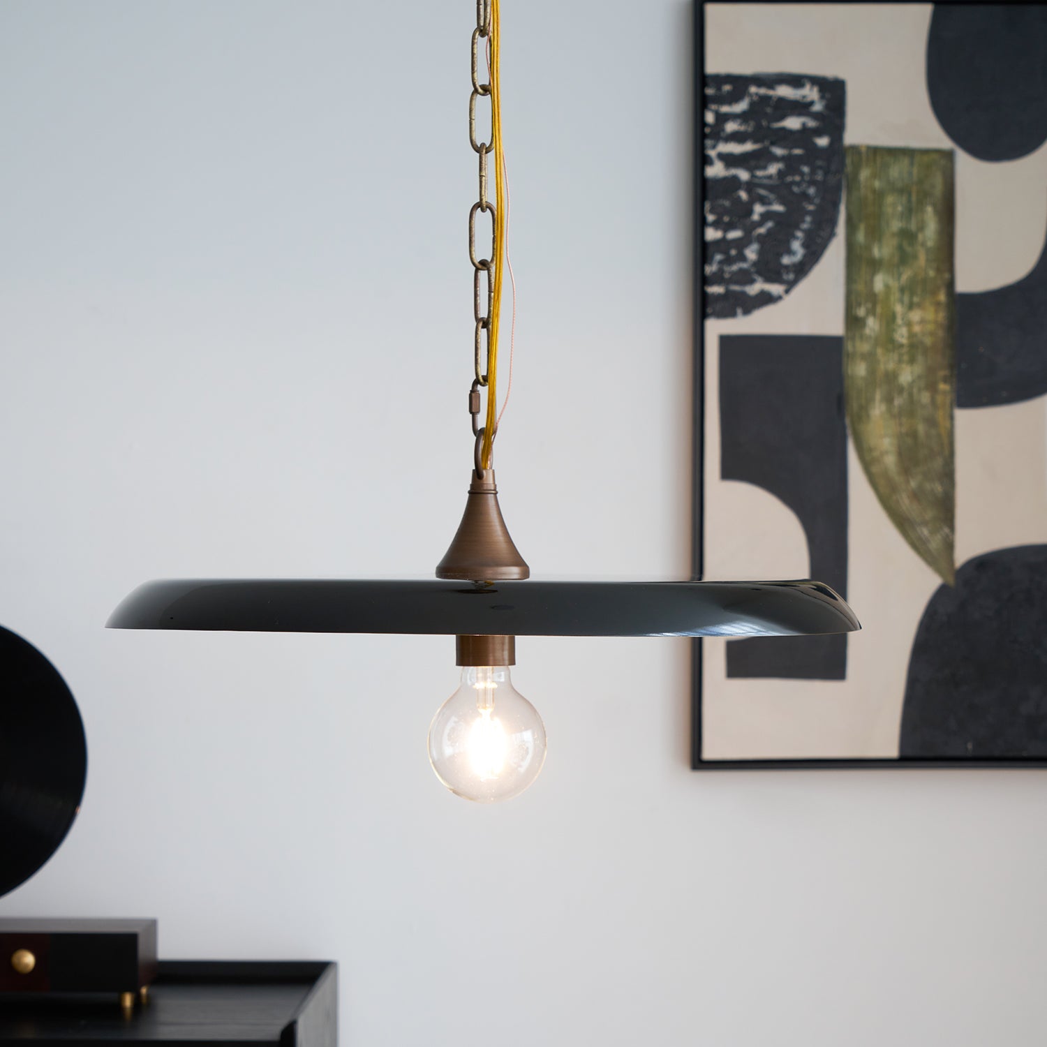 Solara_Disc_Pendant_Lamp_6_3036d17d-fc2d-4906-98db-e9141e0b9802
