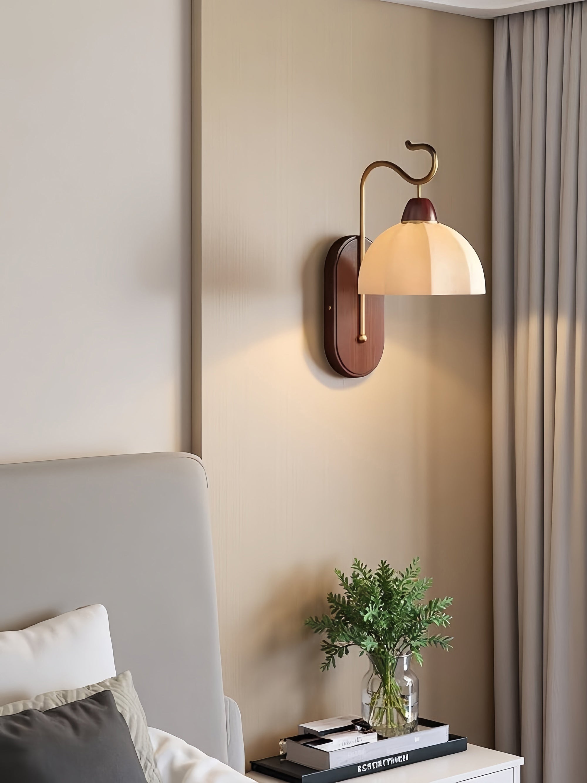 Solstice-Wall-Lamp_10