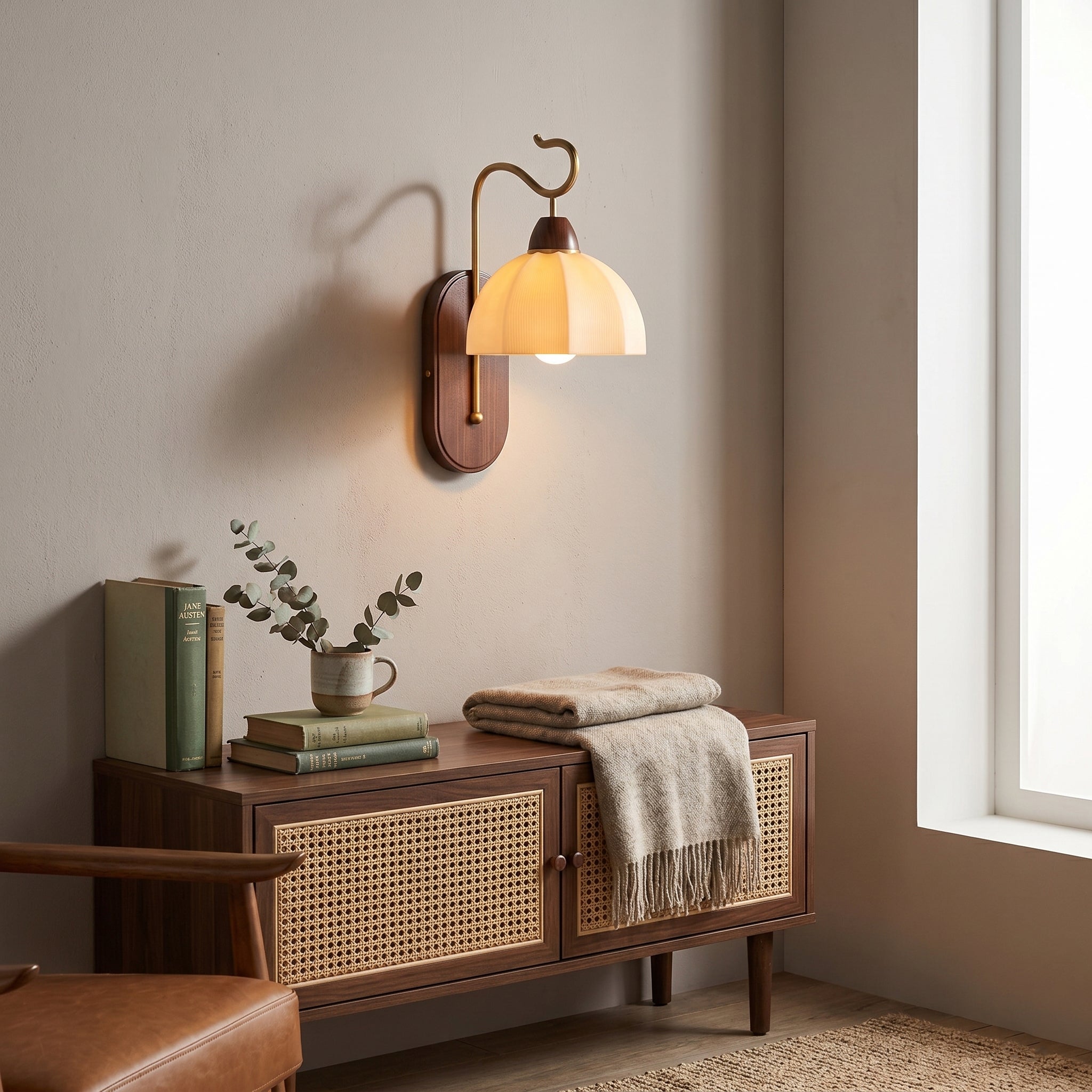 Solstice-Wall-Lamp_3