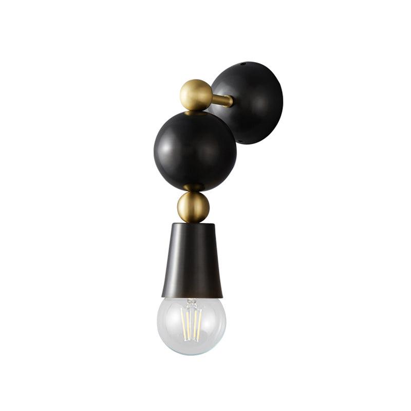 Spindle_Wall_Lamp_1