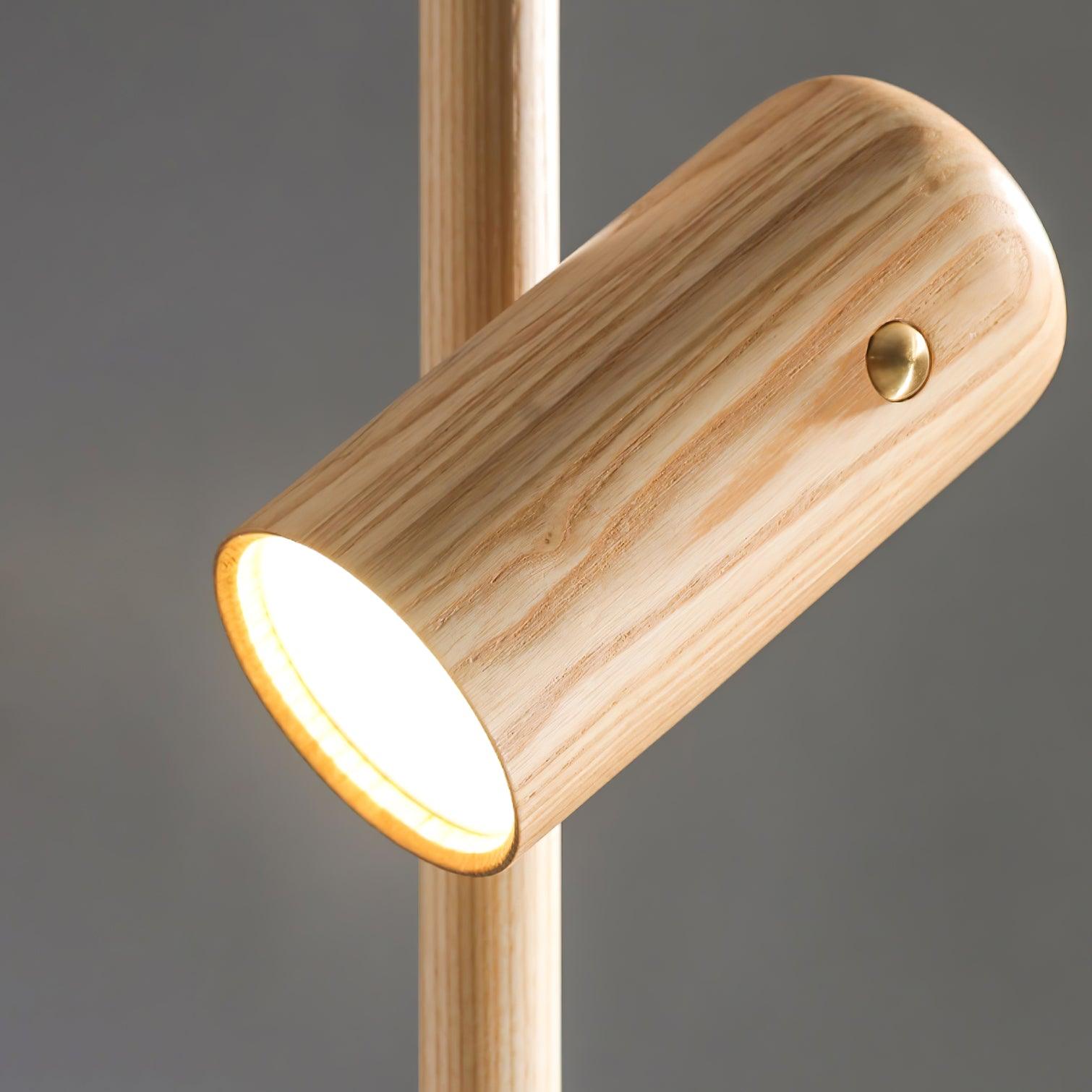Spotlight_Wood_Floor_Lamp_11