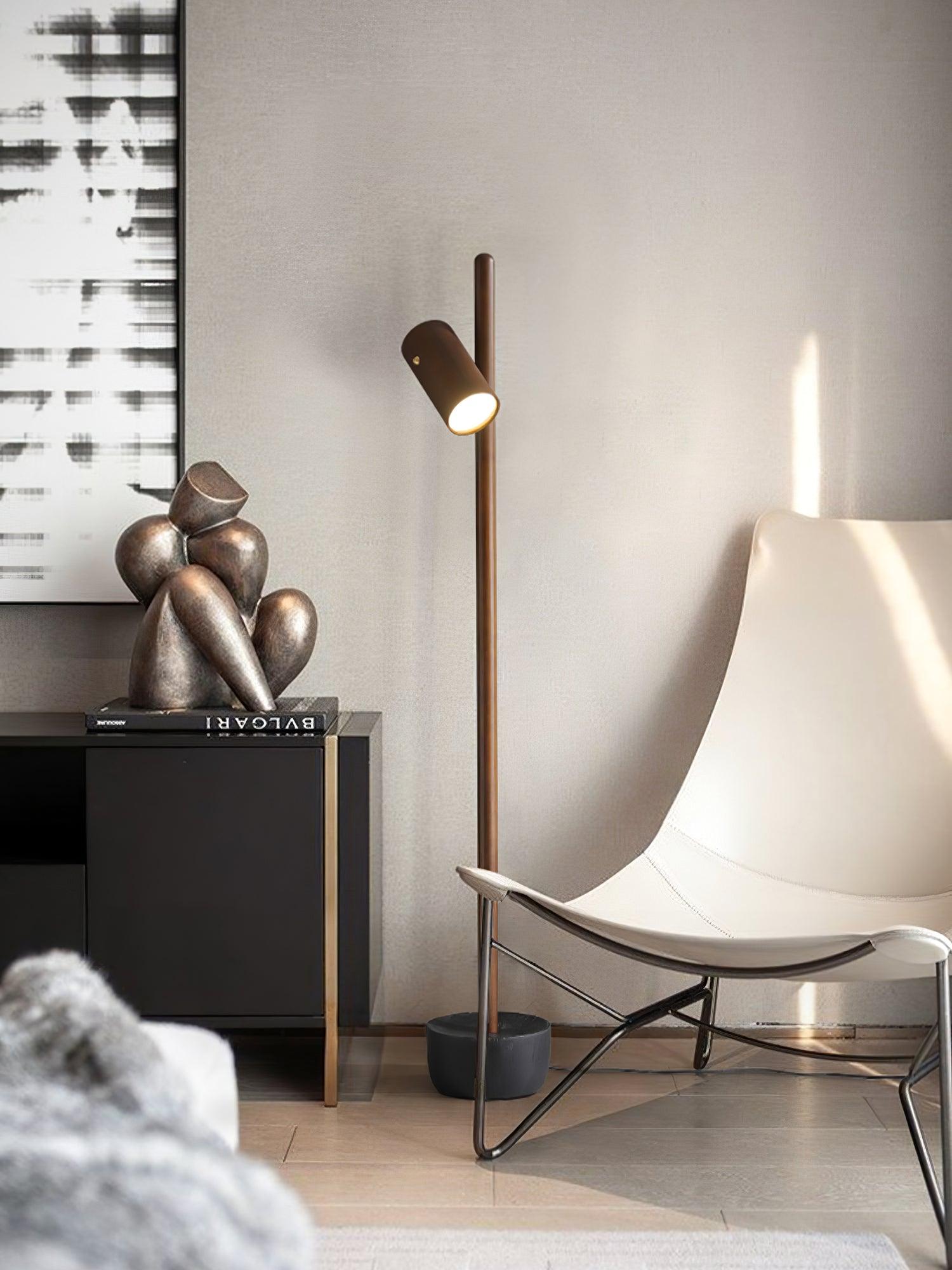 Spotlight_Wood_Floor_Lamp_3