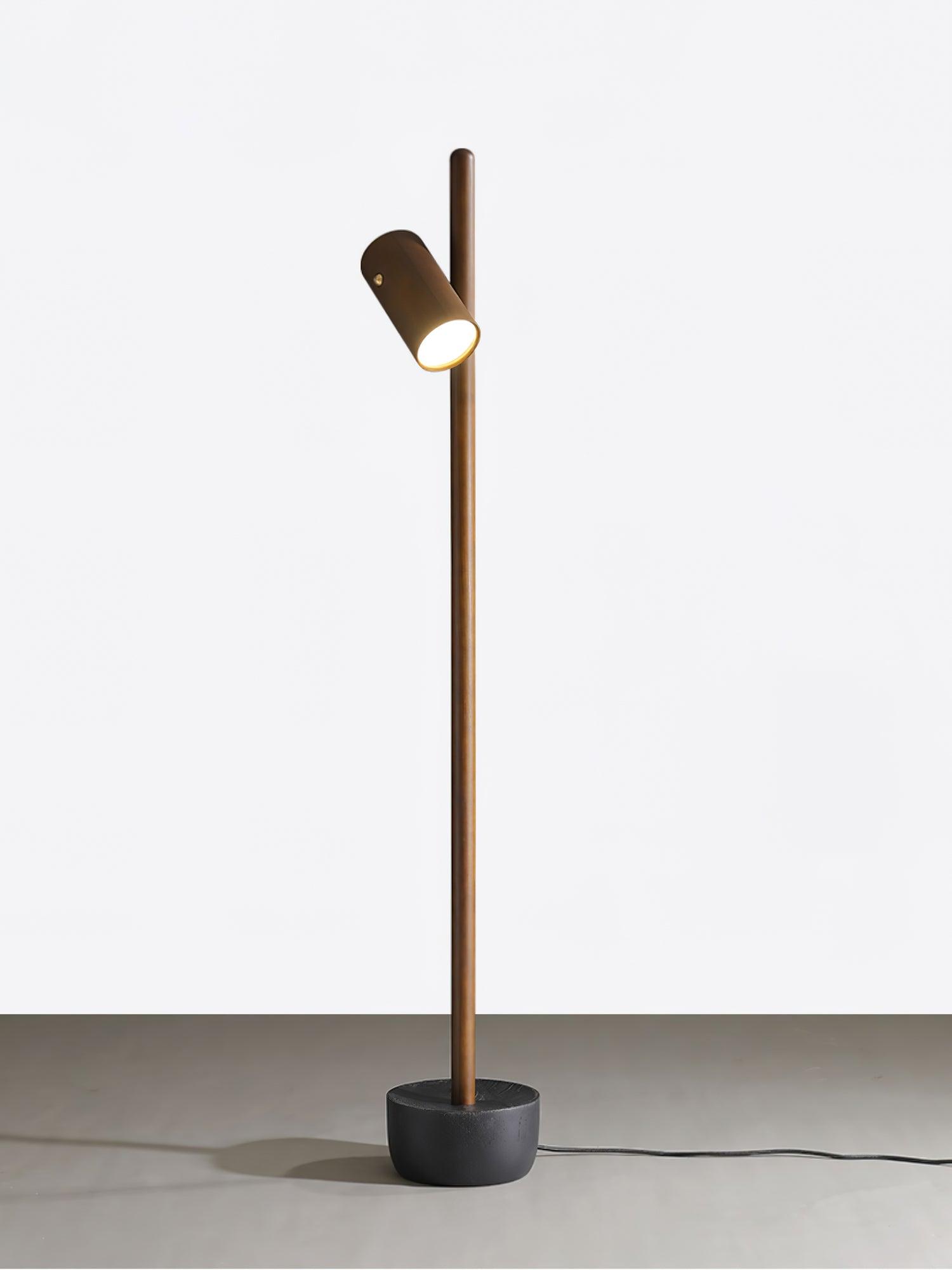 Spotlight_Wood_Floor_Lamp_4