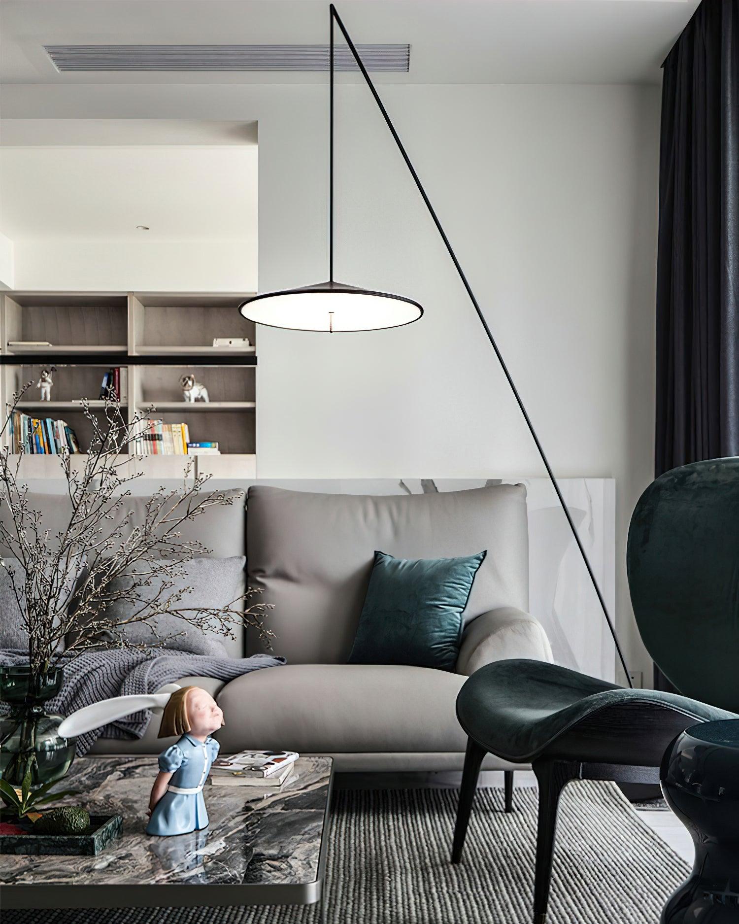 Steadfast_Floor_Lamp_1