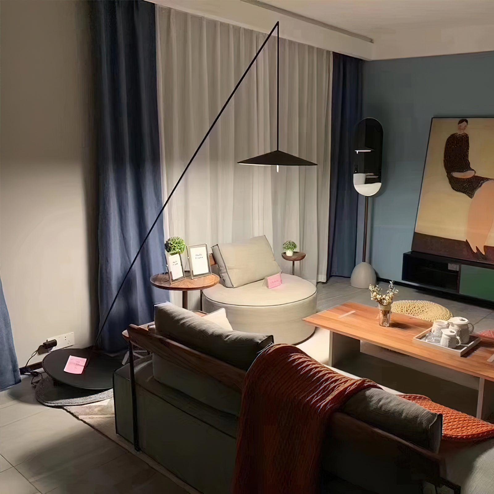 Steadfast_Floor_Lamp_5