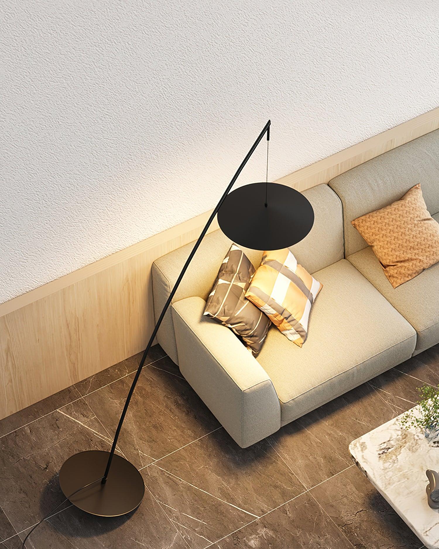 Steadfast_Floor_Lamp_7