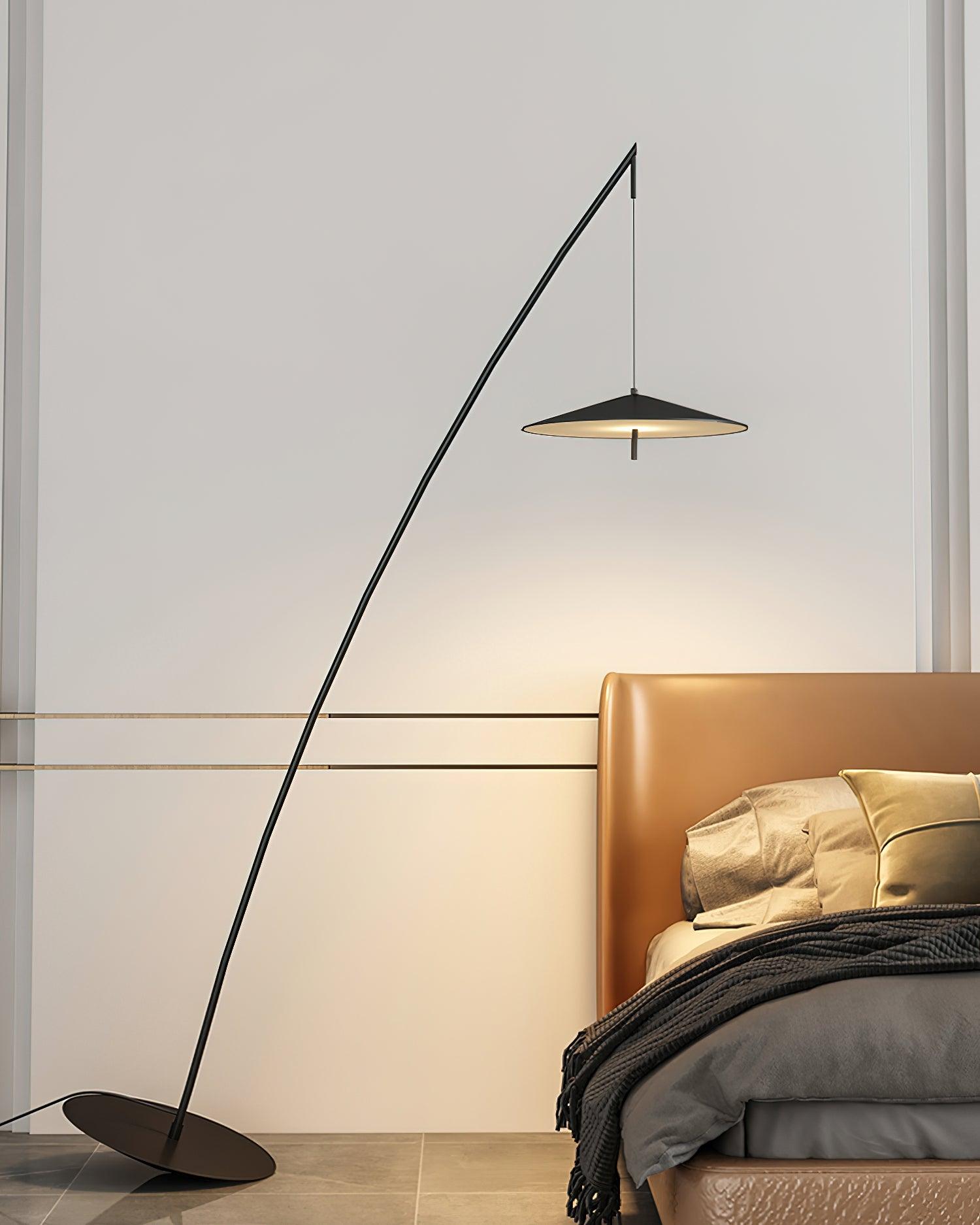 Steadfast_Floor_Lamp_8