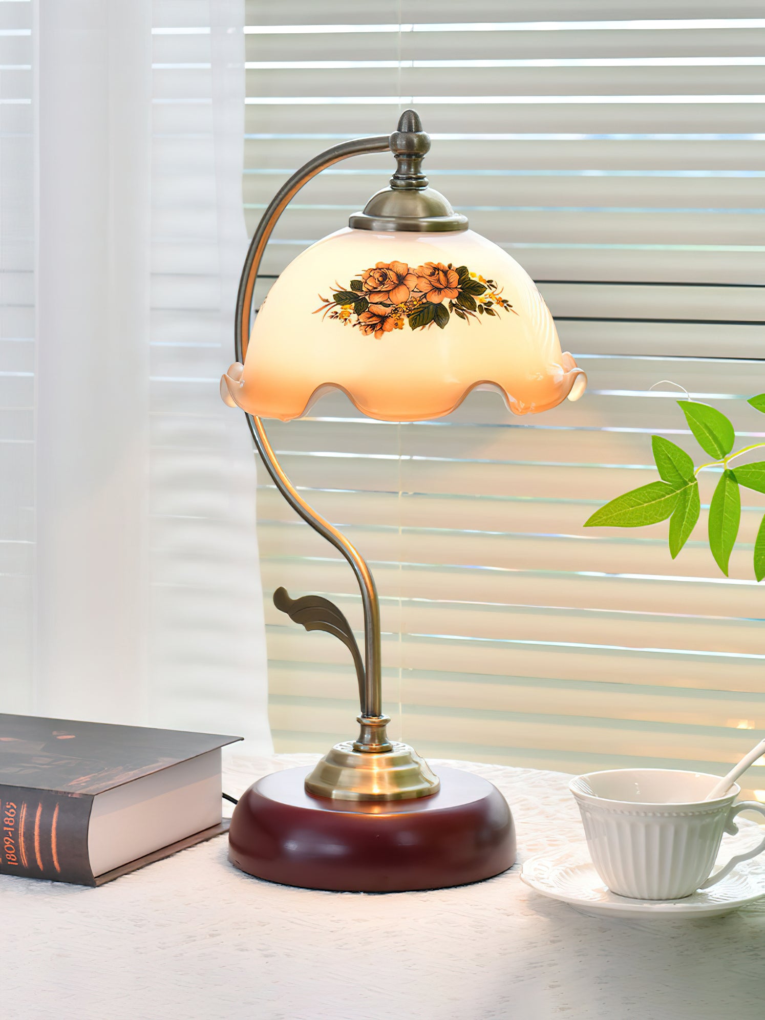 Stolna-Table-Lamp_12