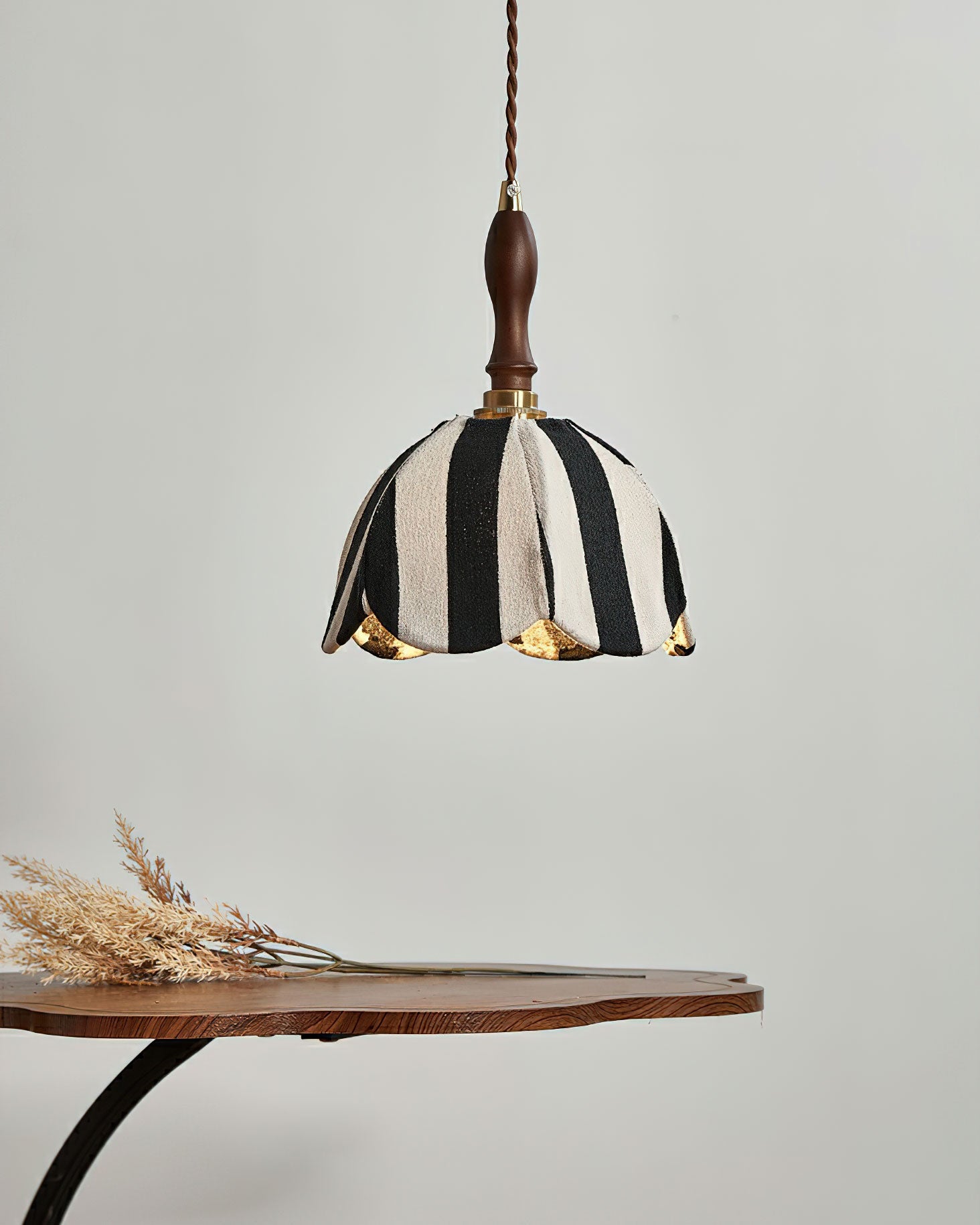 Stripe_Tulip_Pendant_Light_2