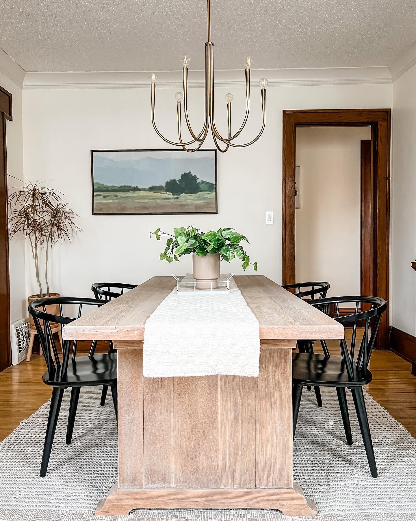 Swoop_Arm_Chandelier_24