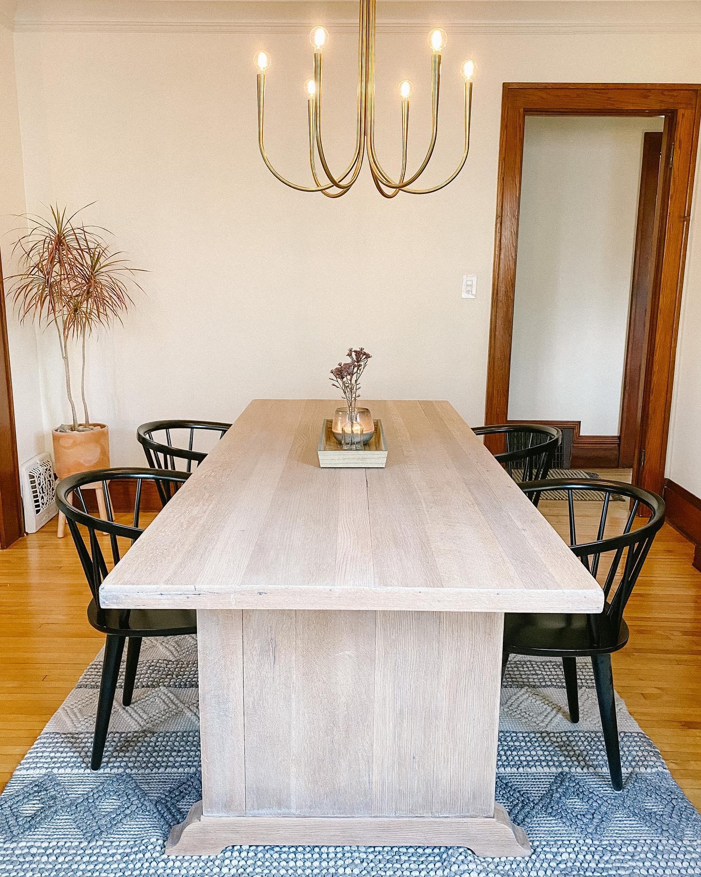 Swoop_Arm_Chandelier_28