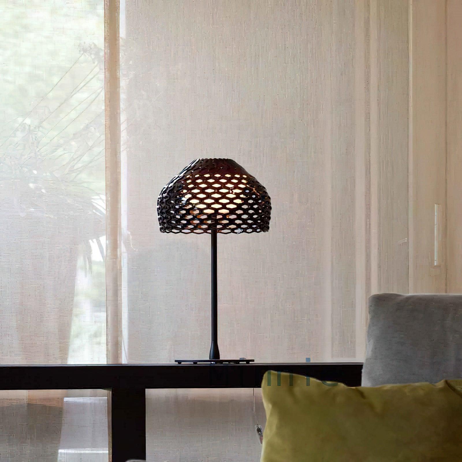 Tatou_Table_Lamp_1