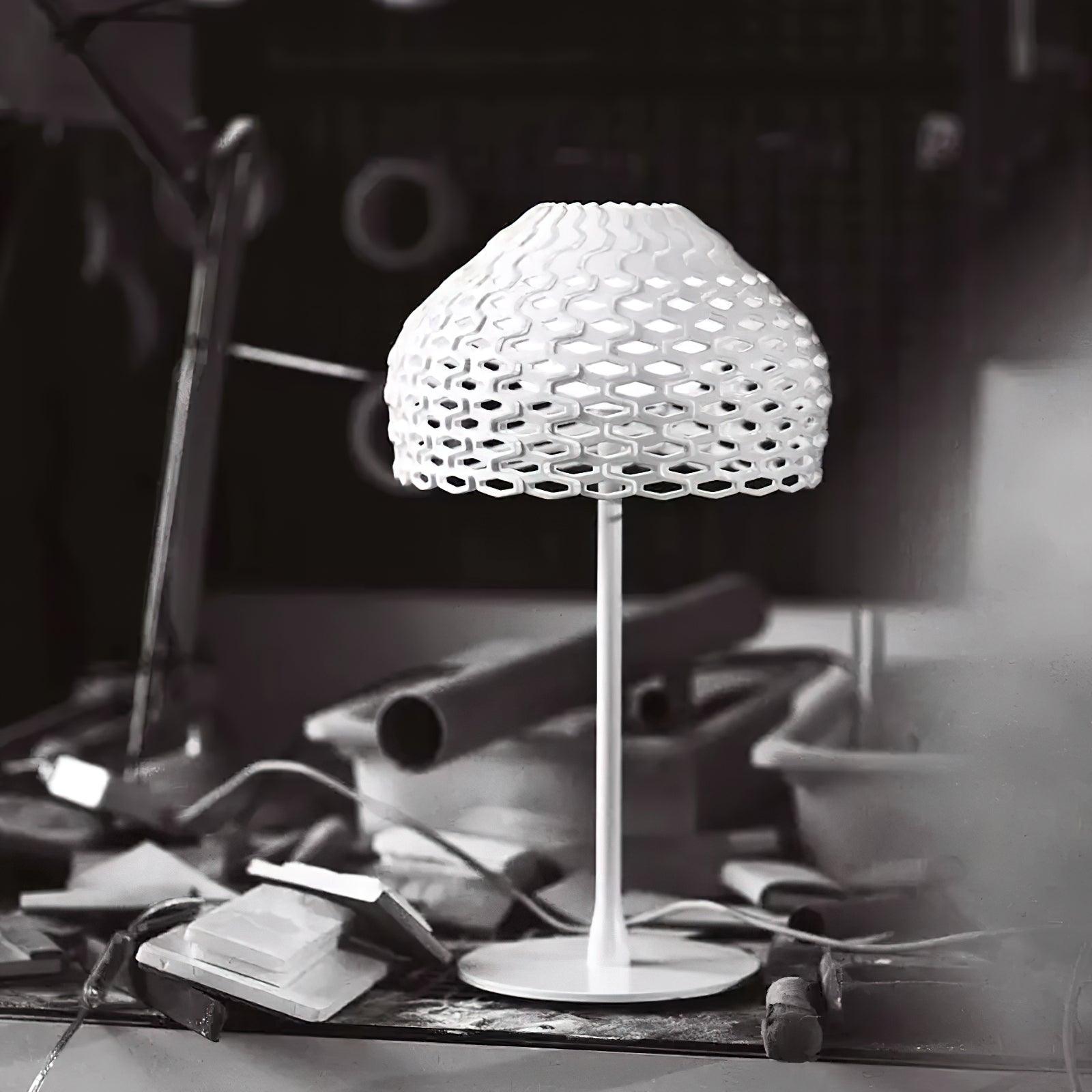 Tatou_Table_Lamp_2