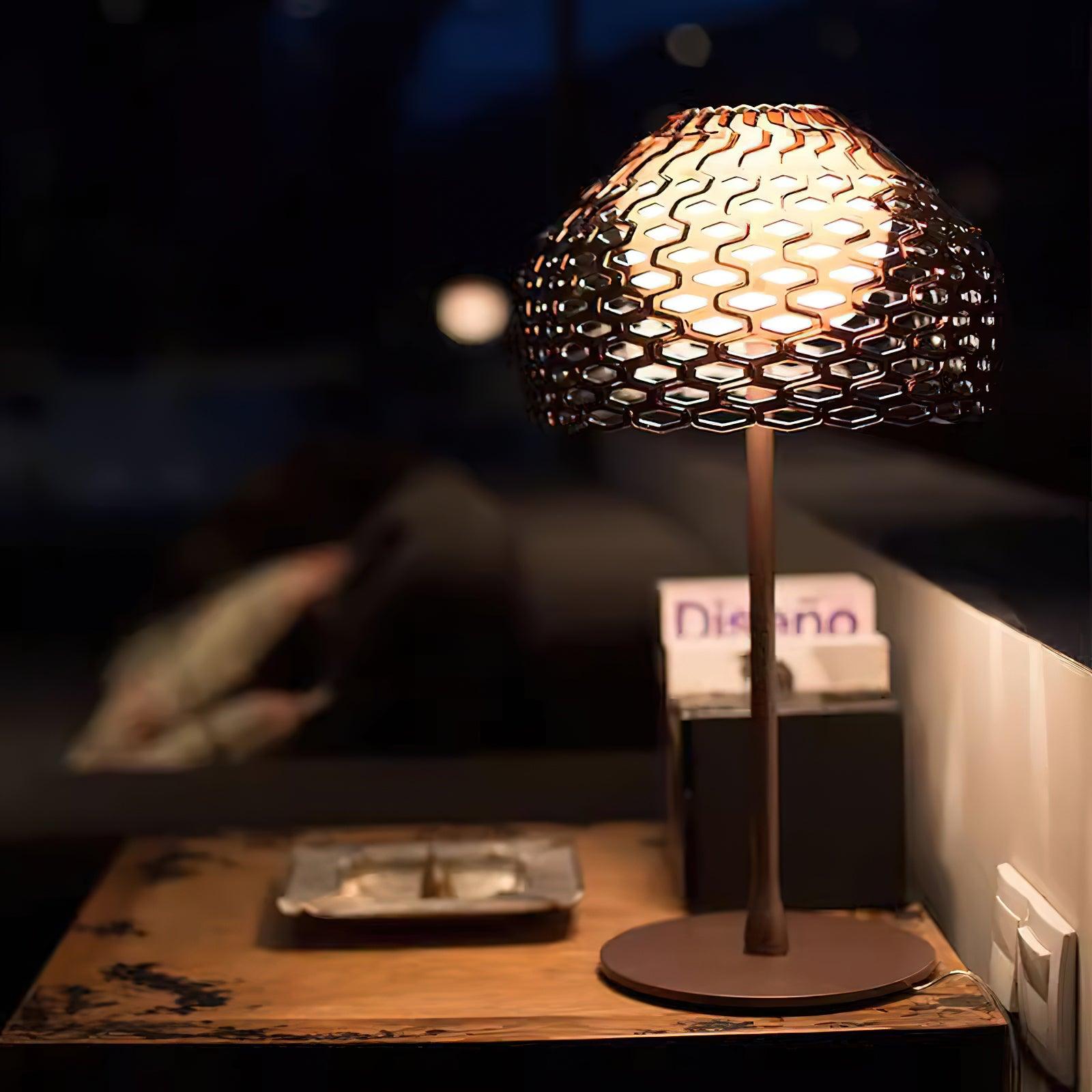 Tatou_Table_Lamp_8