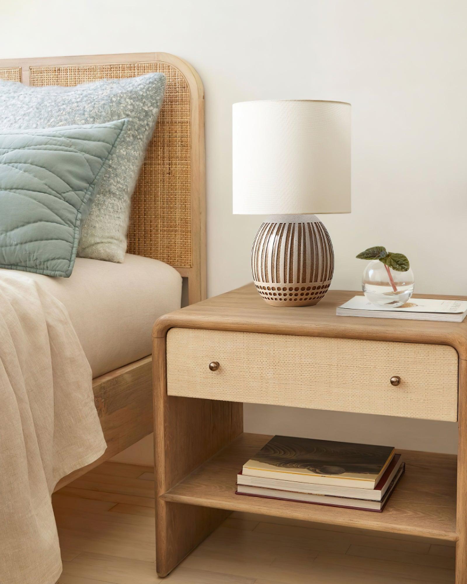 Terra_Stripes_Table_Lamp_4