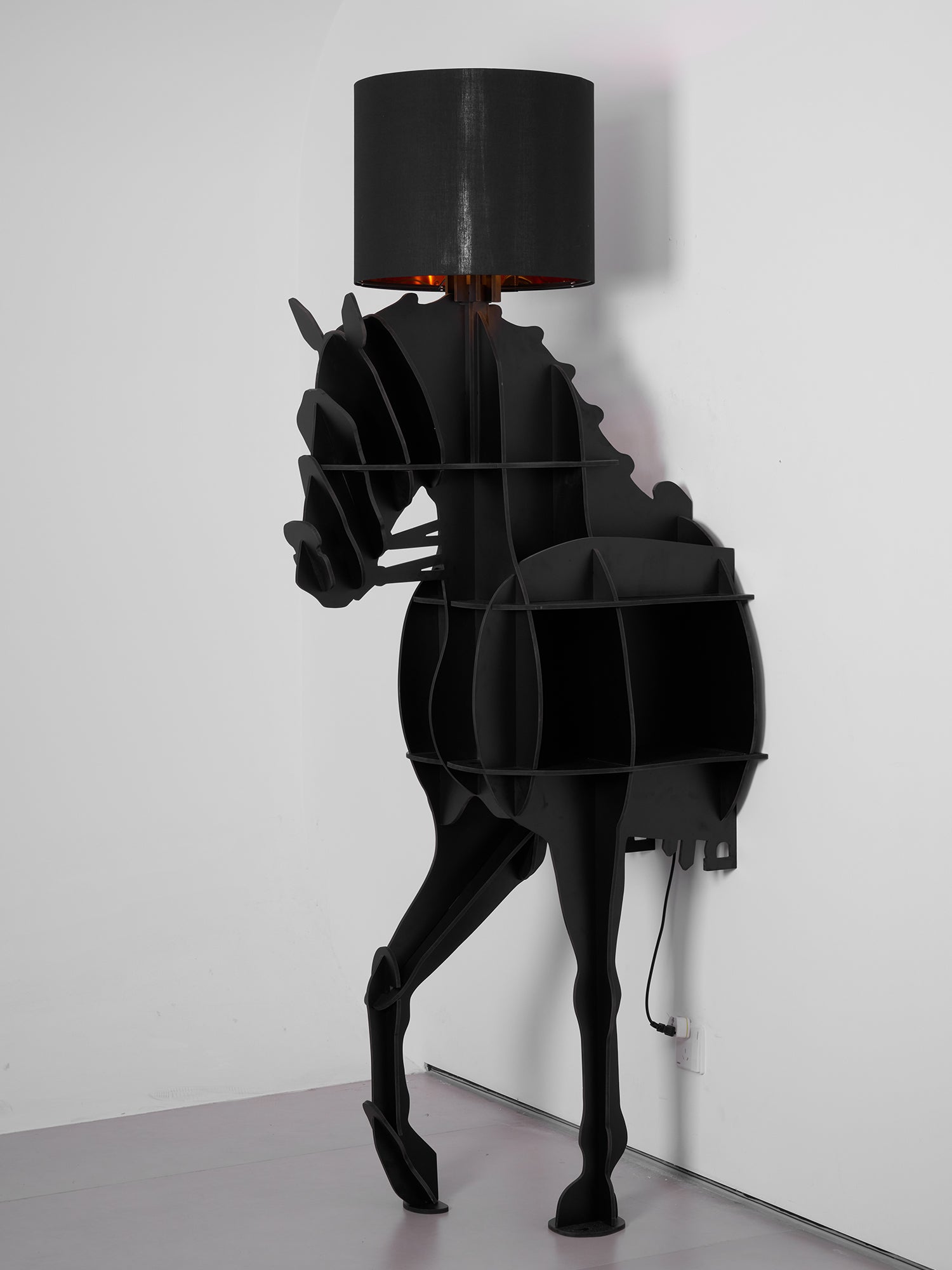 Tete_Horse_Floor_Lamp_102