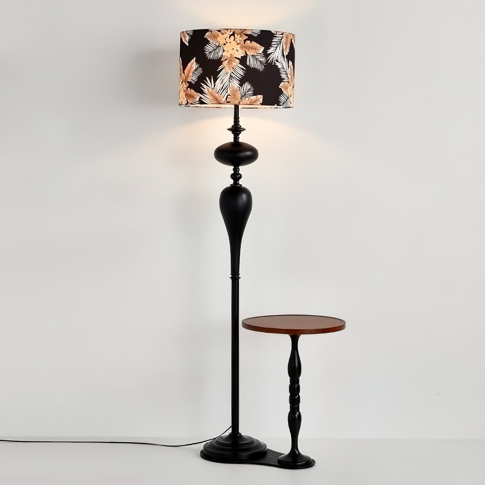 Thaddeus-Floor-Lamp_14