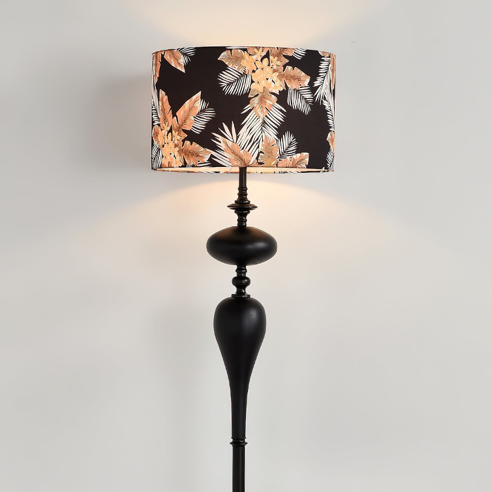 Thaddeus-Floor-Lamp_15
