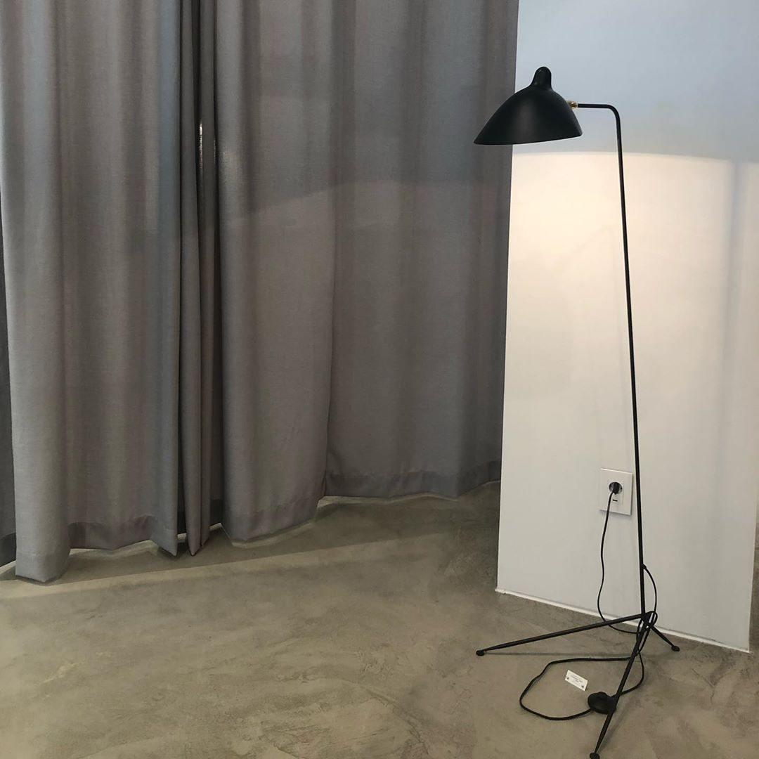 Three_Arm_Floor_Lamp._12