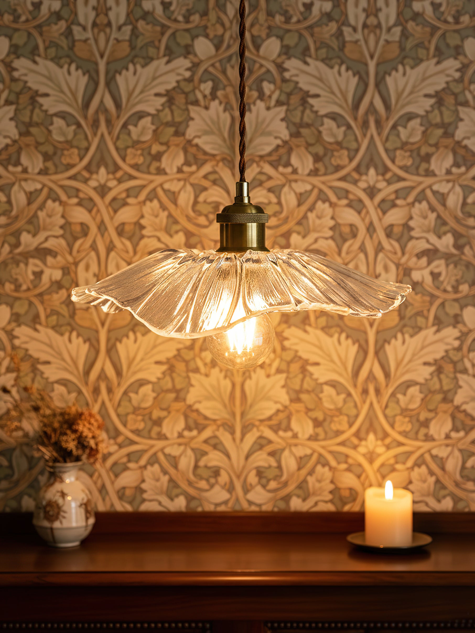 Tiffany-Lotus-Pendant-Lamp_16