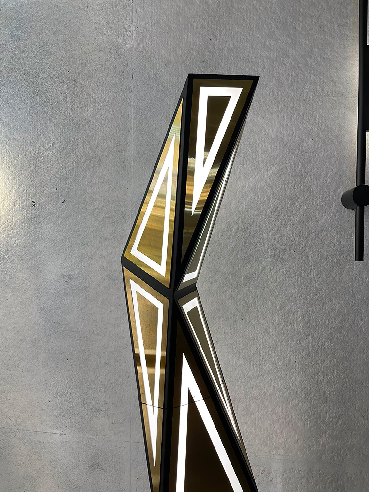 Tri23F_Floor_Lamp_11