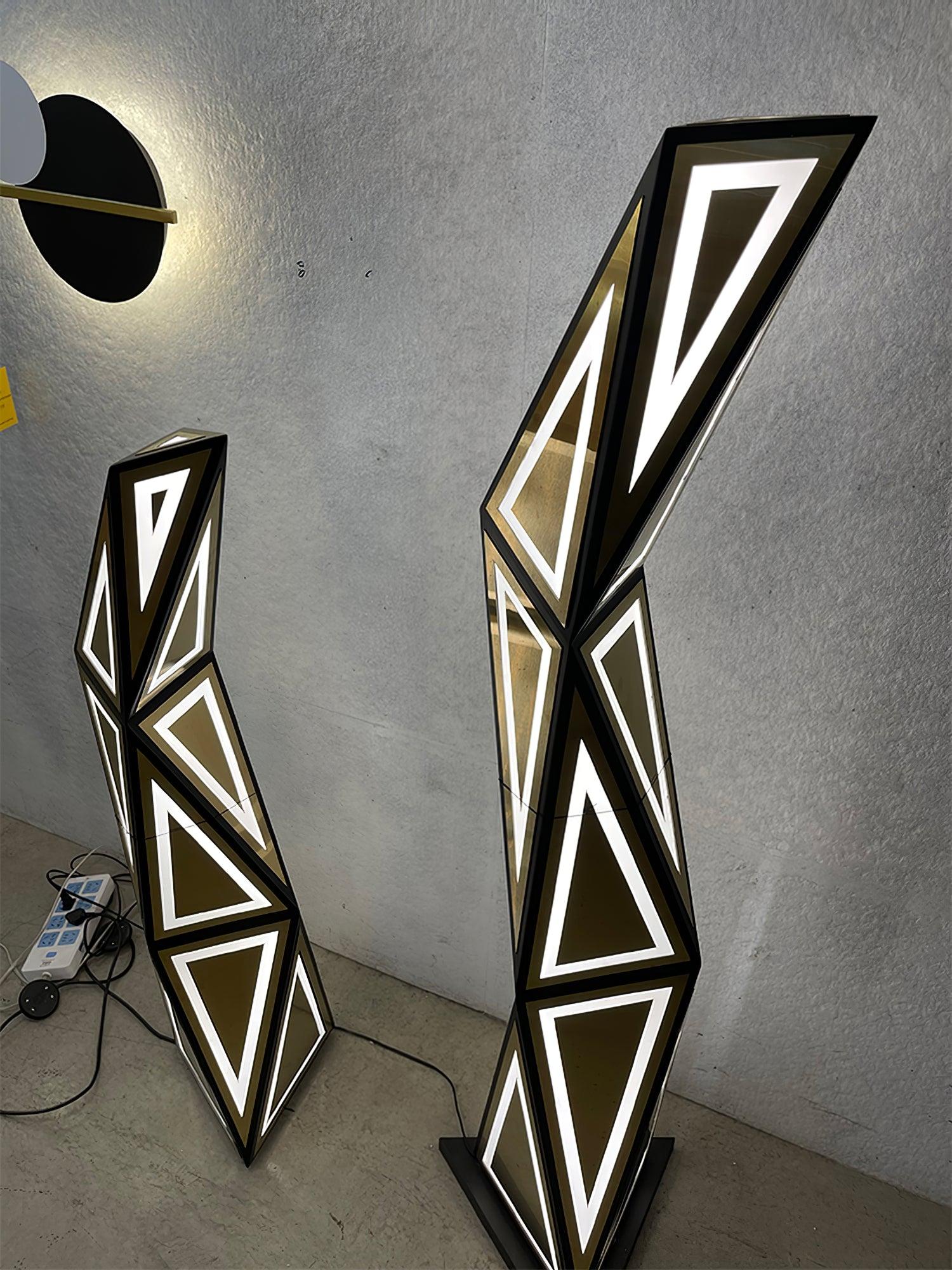 Tri23F_Floor_Lamp_9