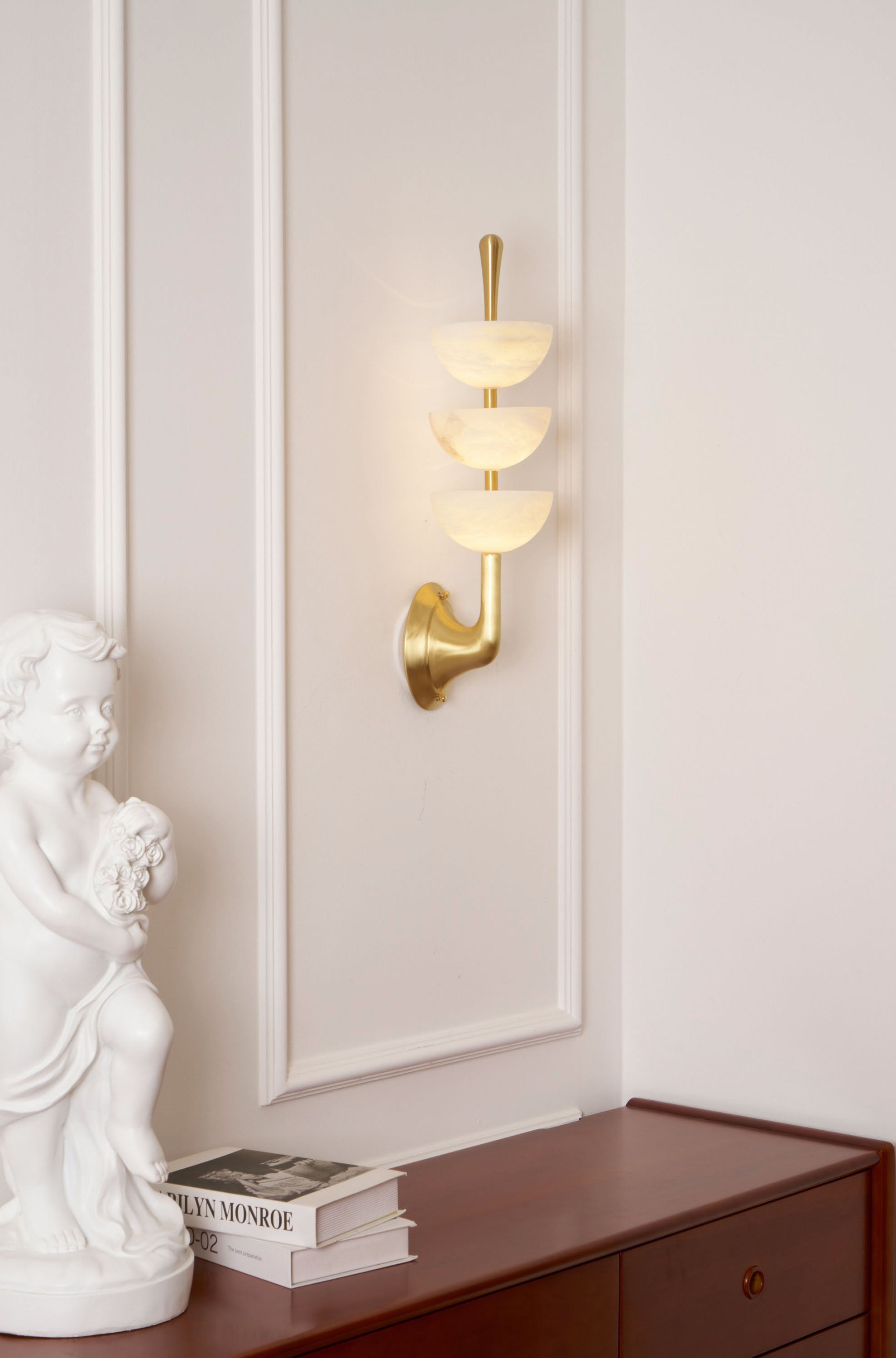 Triple_Alabaster_Wall_Lamp_13