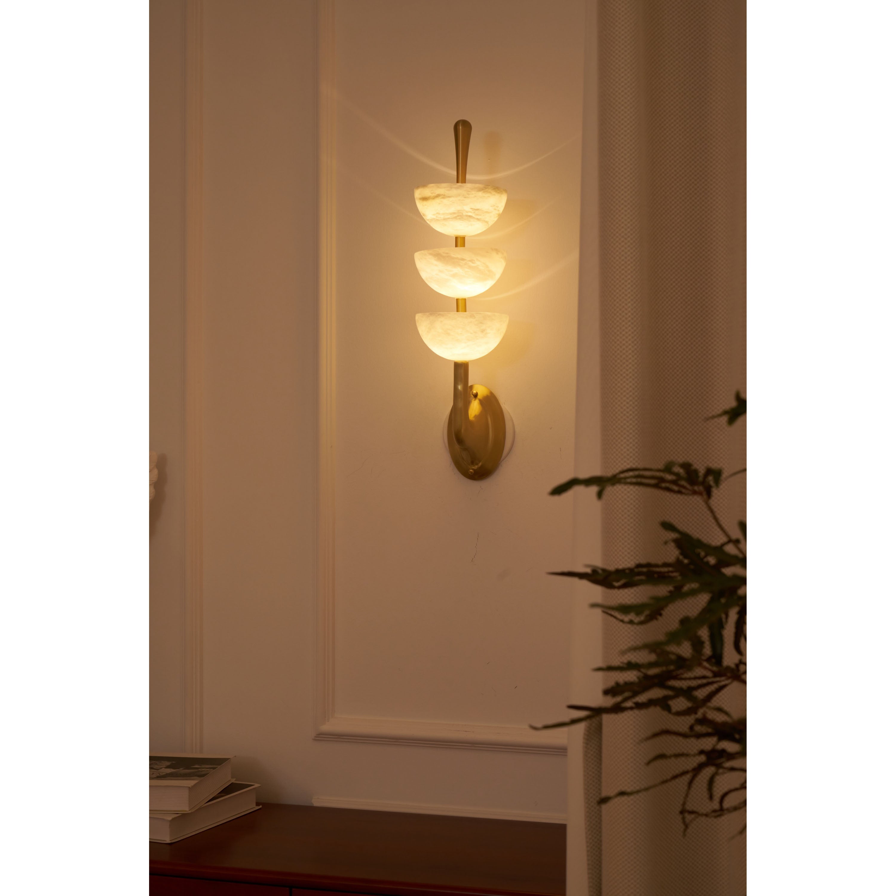 Triple_Alabaster_Wall_Lamp_20