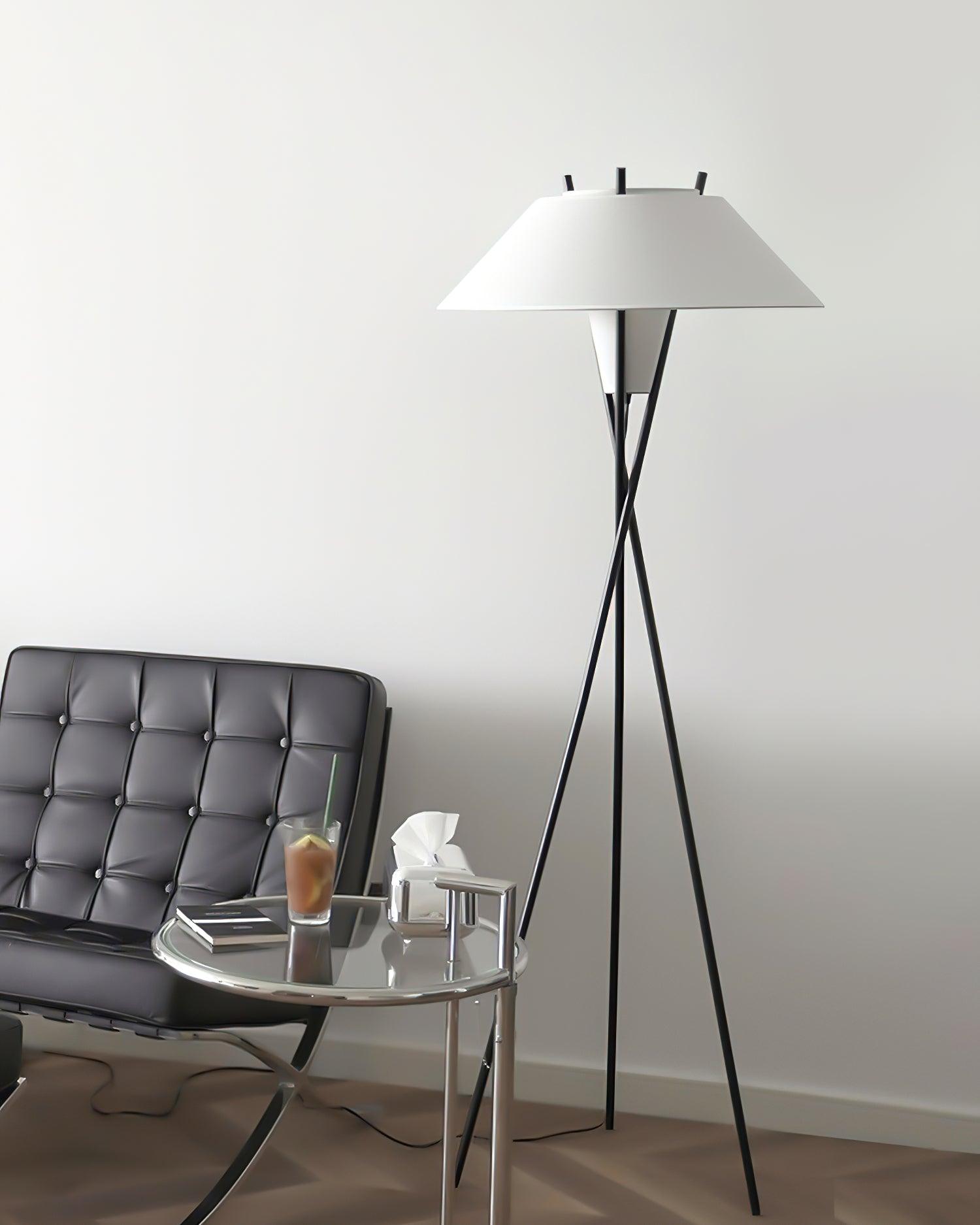 Tripod_Cap_Floor_Lamp_20