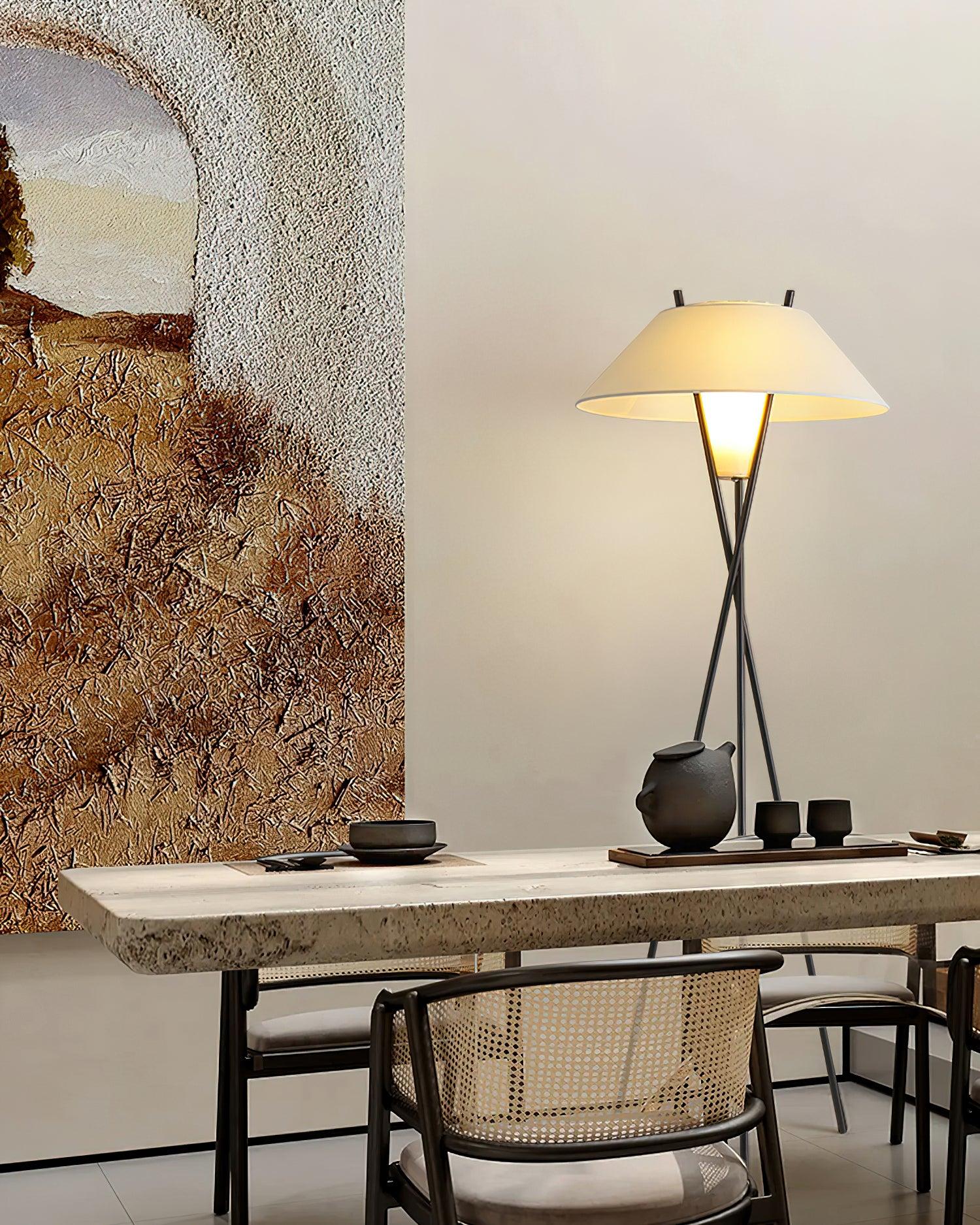 Tripod_Cap_Floor_Lamp_7