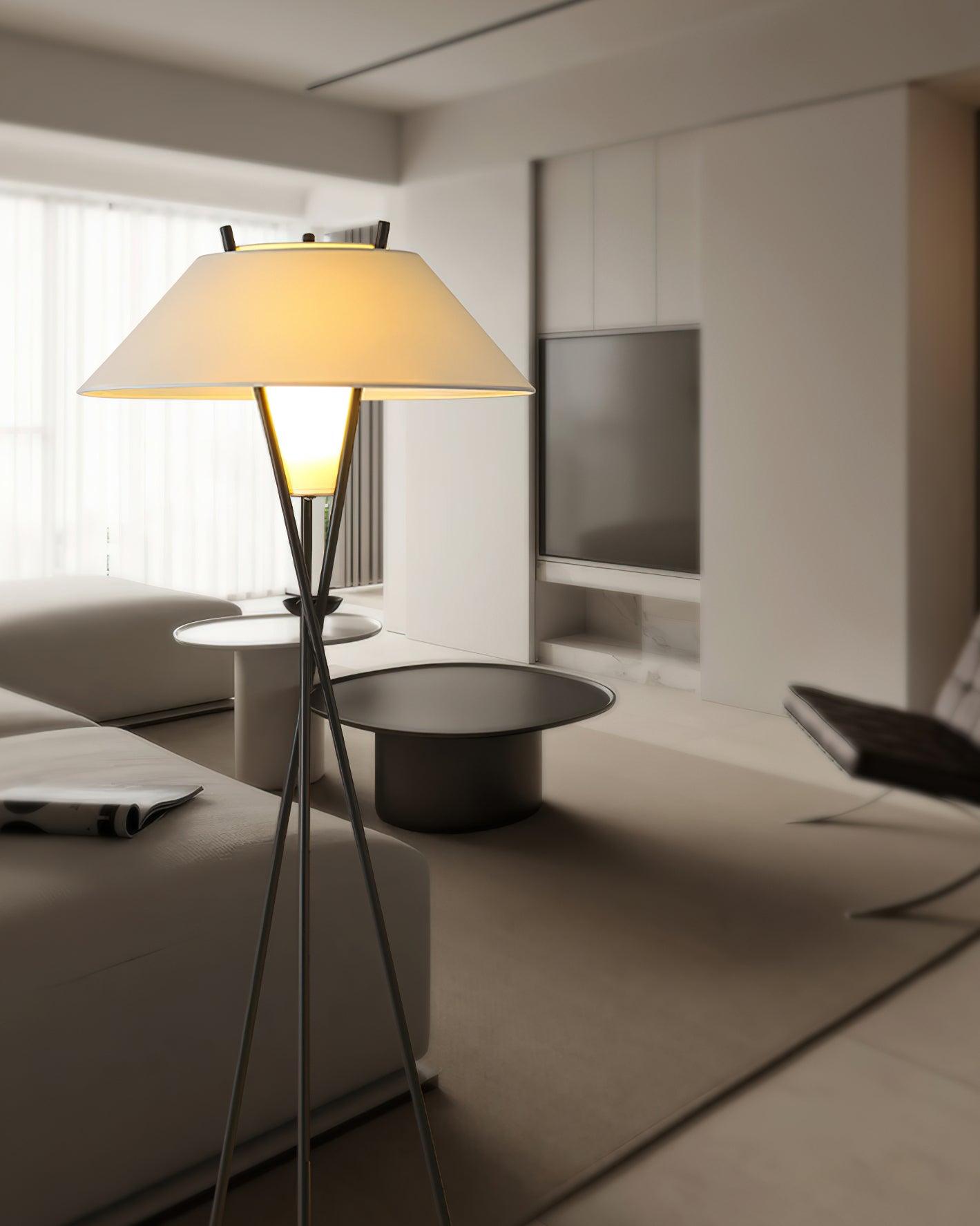 Tripod_Cap_Floor_Lamp_8