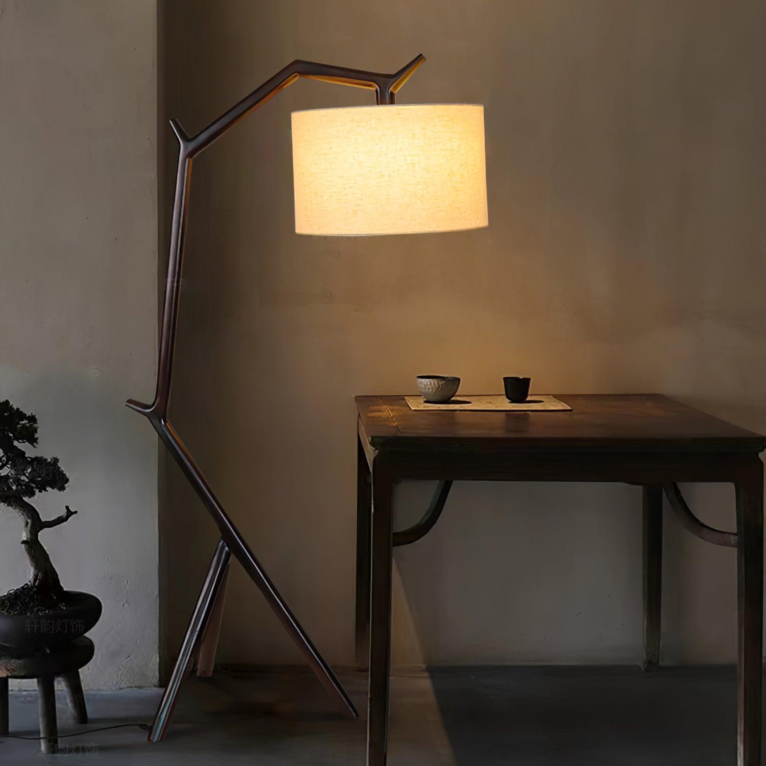 Umahi_Floor_Lamp_15
