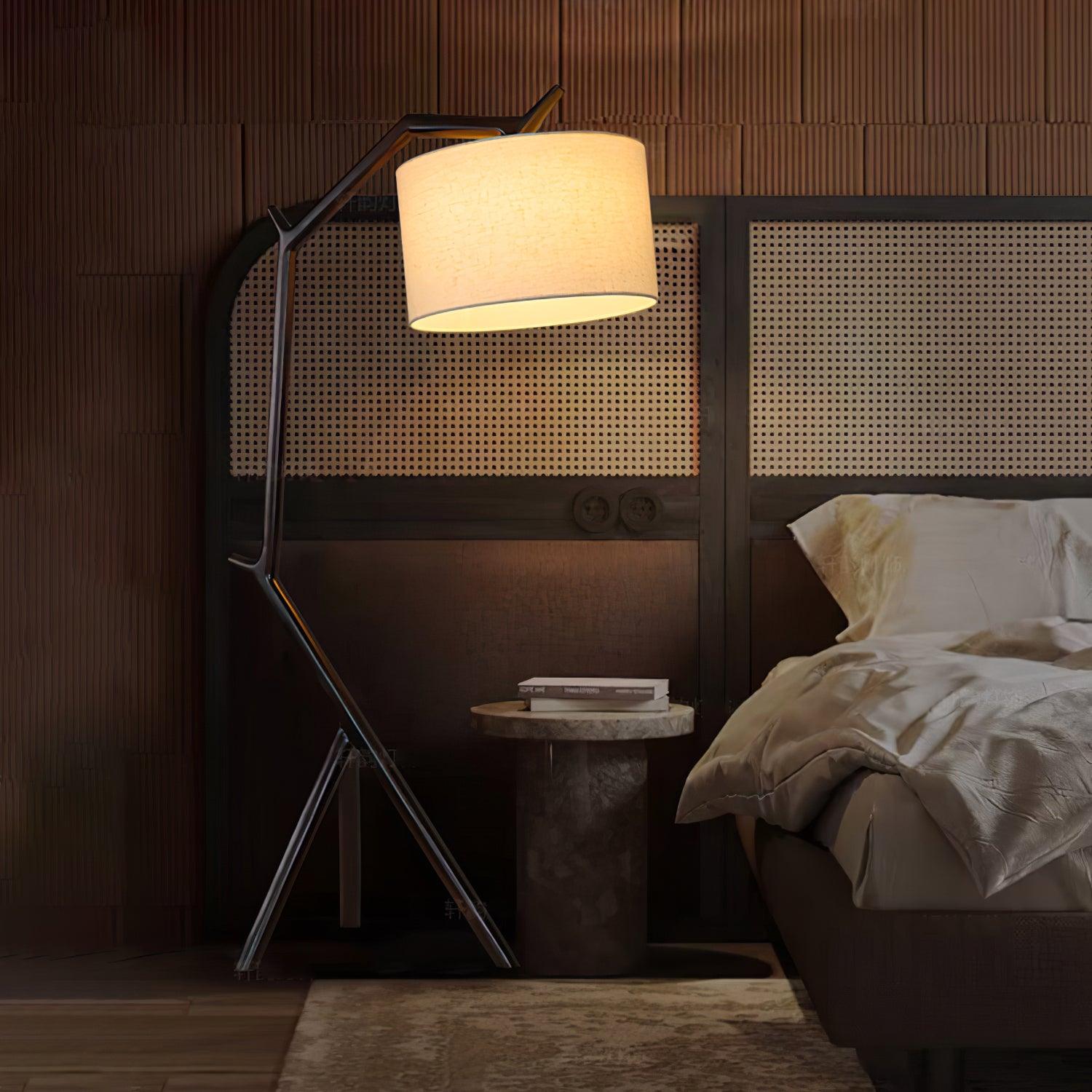 Umahi_Floor_Lamp_3