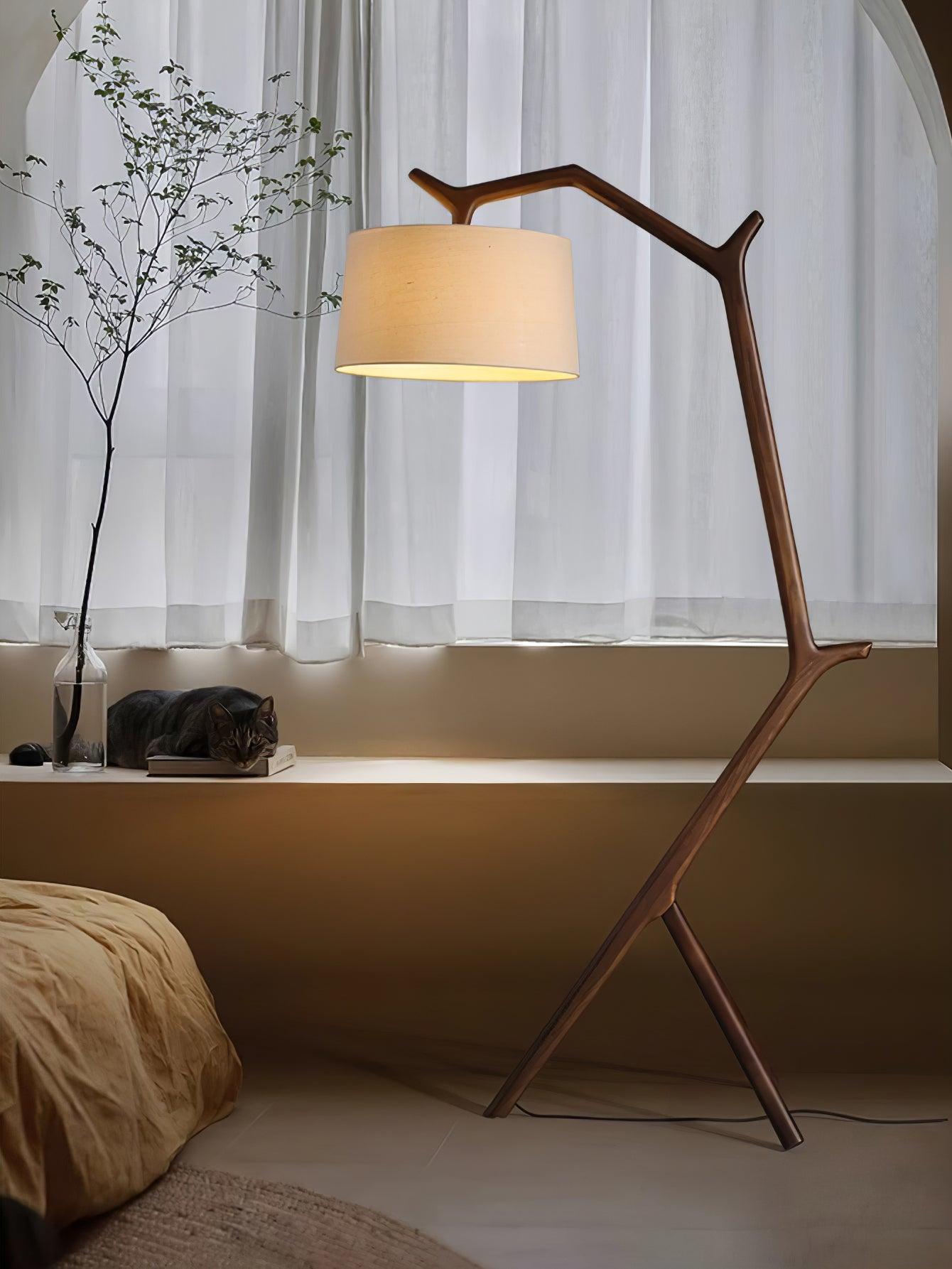 Umahi_Floor_Lamp_9