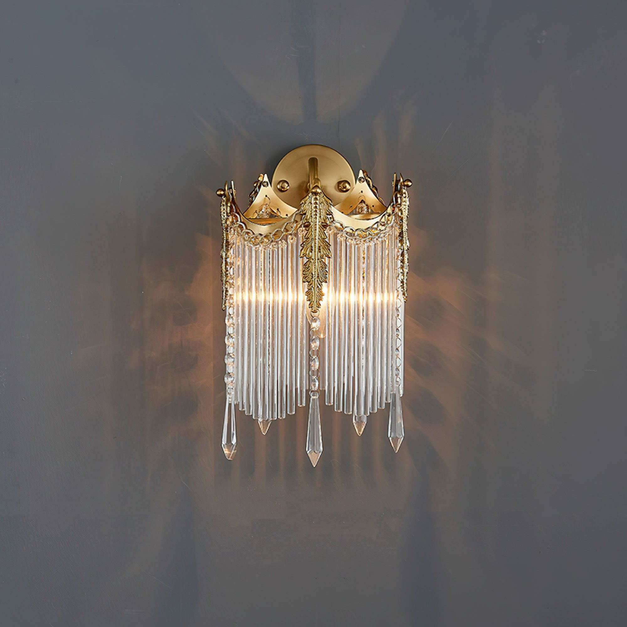 Vacarro_Wall_Lamp_1