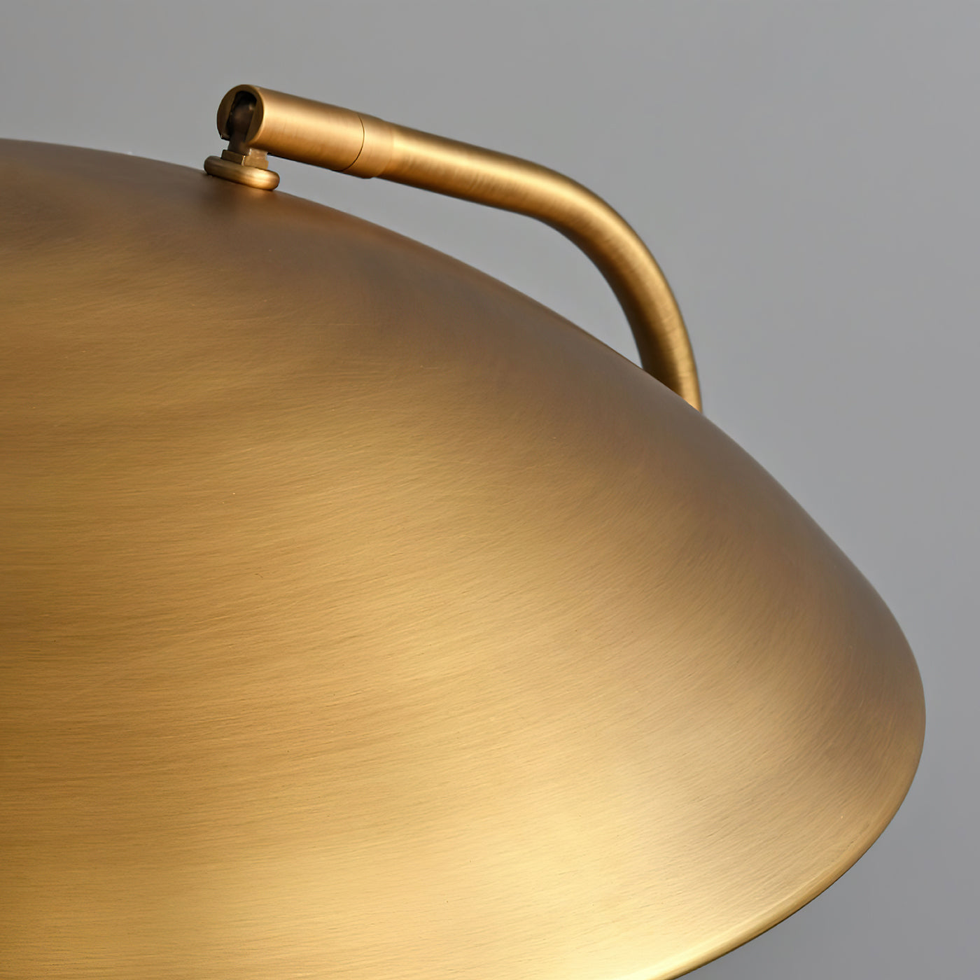 Valencia_Table_Lamp_Brass_5