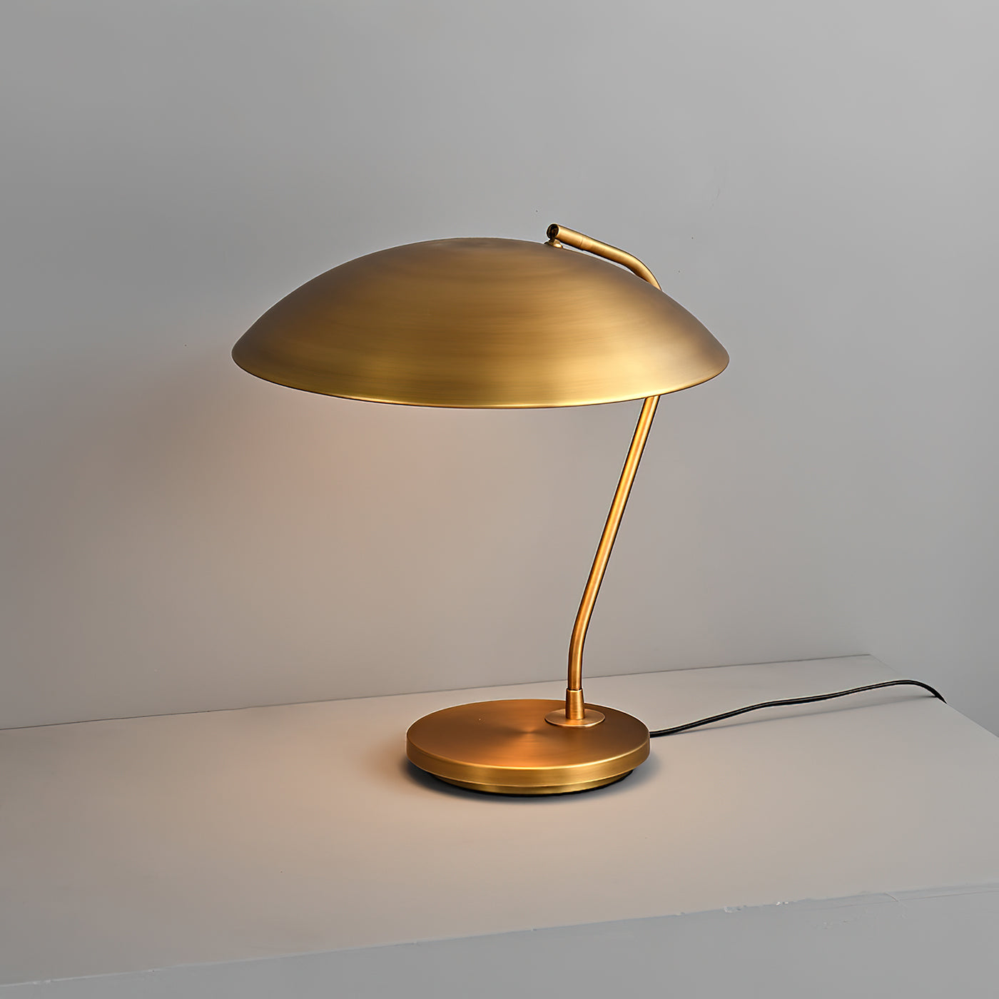 Valencia_Table_Lamp_Brass_6