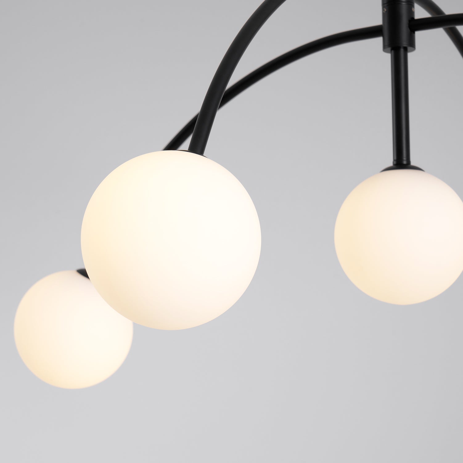 Valentina_Arc_Chandelier-1126-3