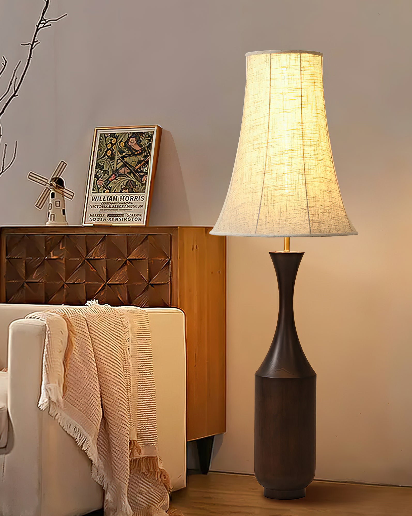 Vase_Silhouette_Floor_Lamp_9